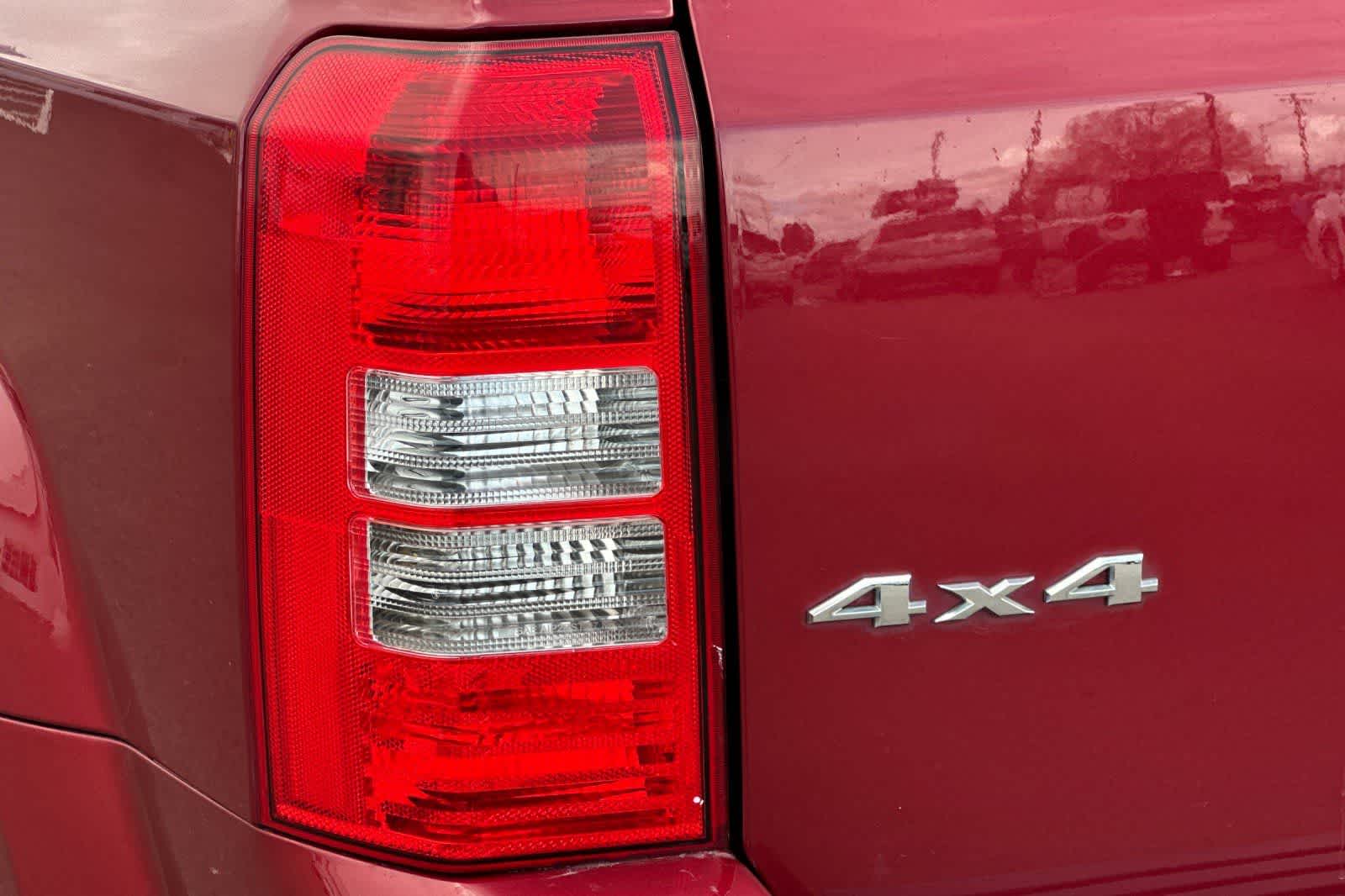 Thumbnail: 2016 Jeep Patriot - 28