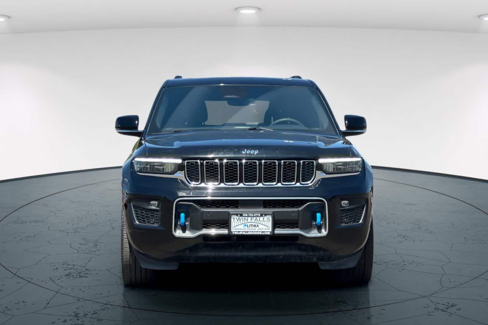 Thumbnail: 2022 Jeep Grand Cherokee - 10