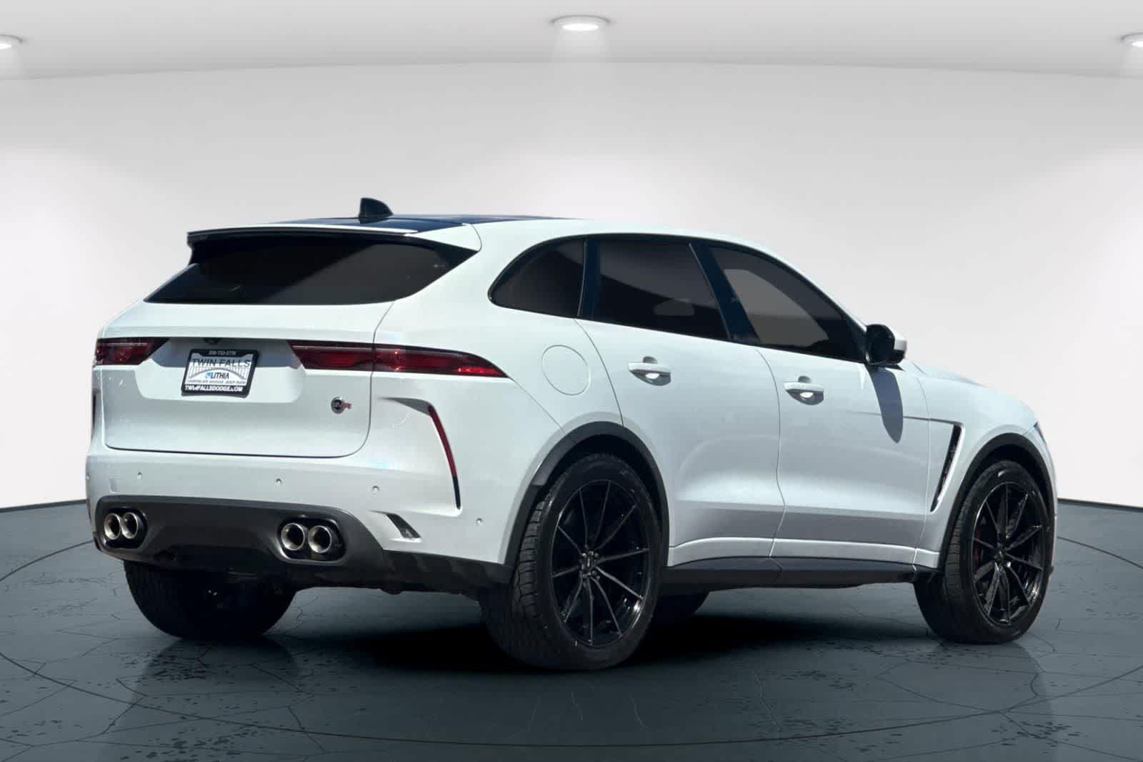 Thumbnail: 2021 Jaguar F-Pace - 2