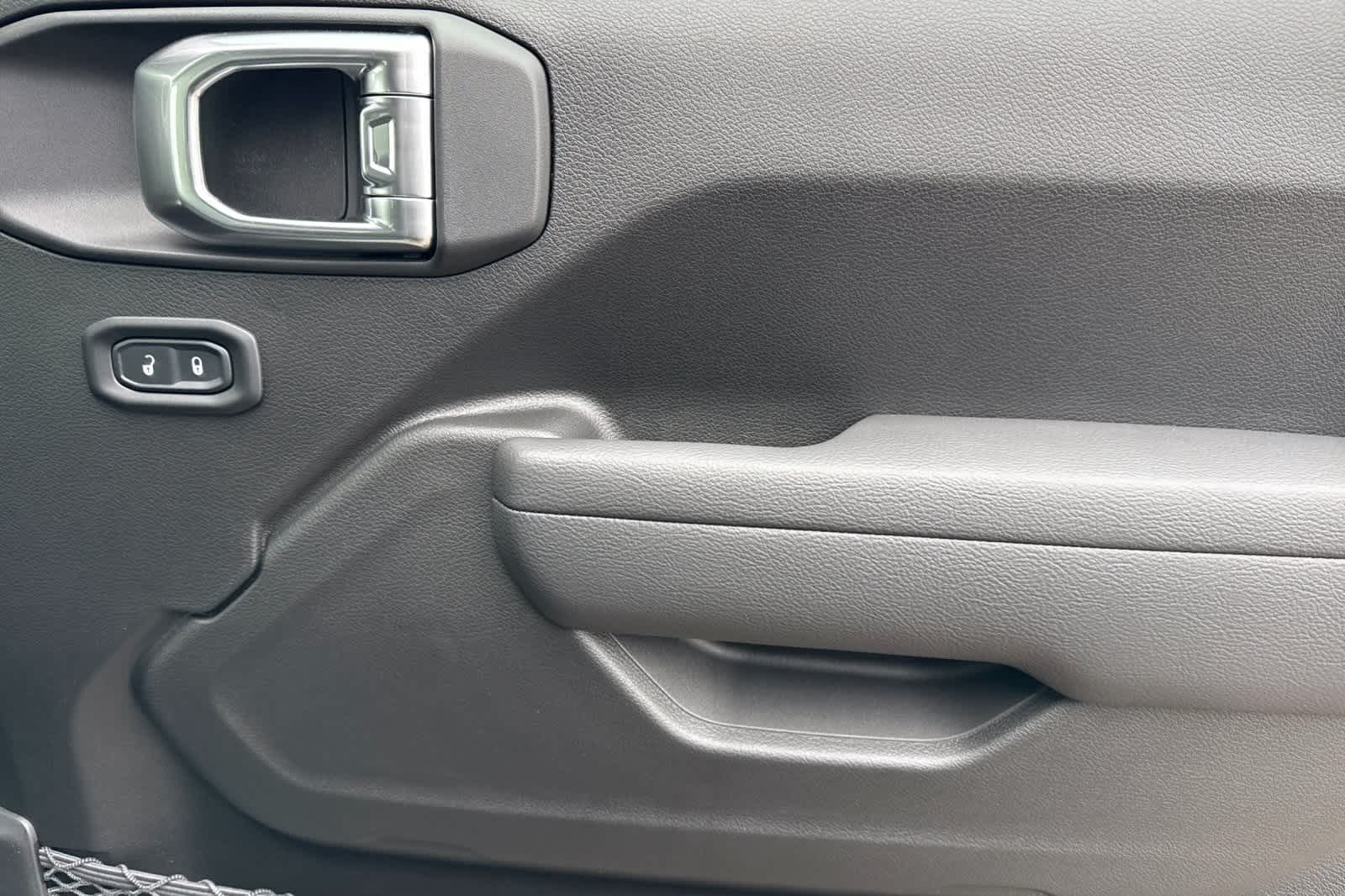 Thumbnail: 2026 Jeep Wrangler - 19