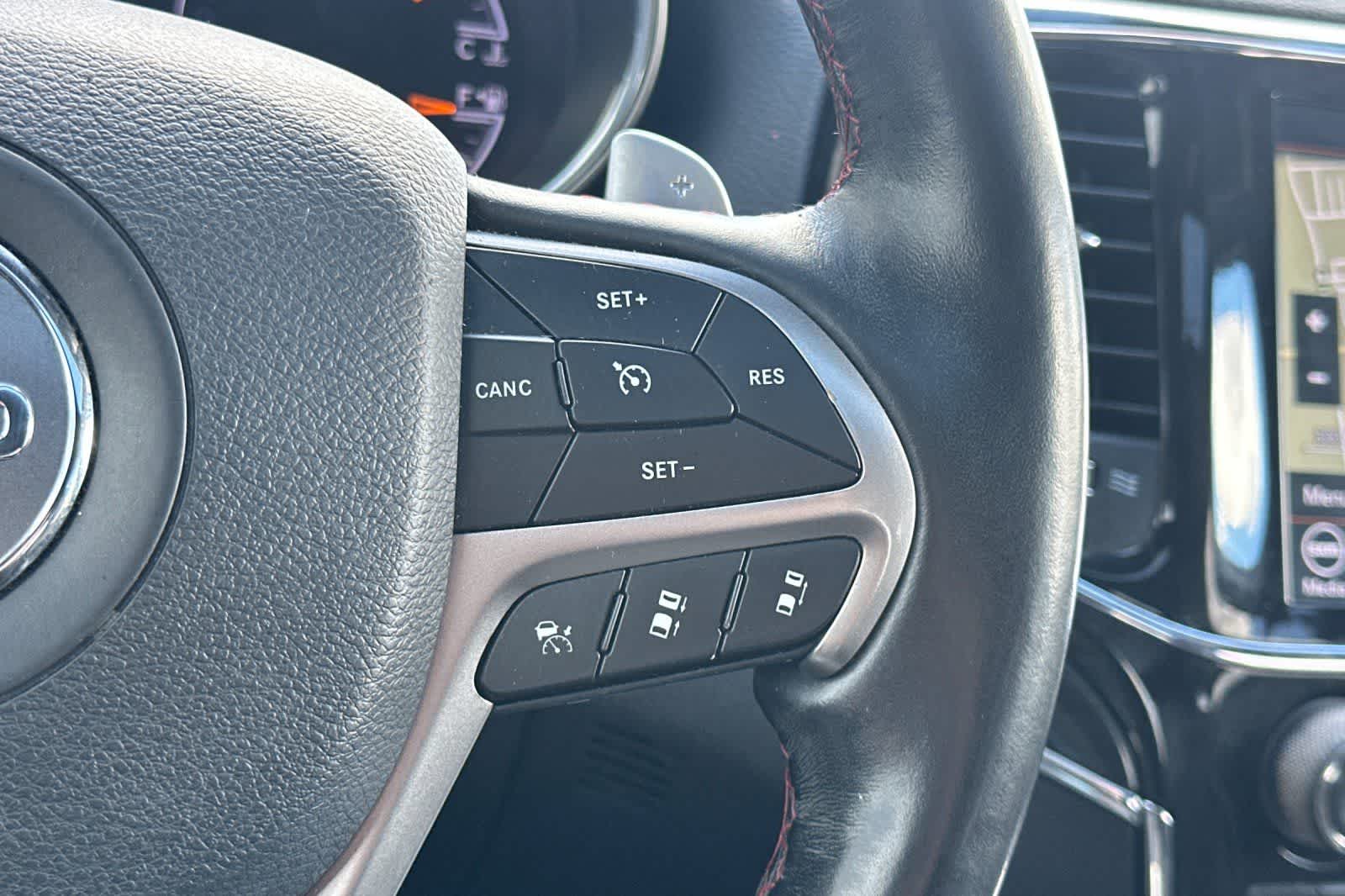 Thumbnail: 2021 Jeep Grand Cherokee - 28