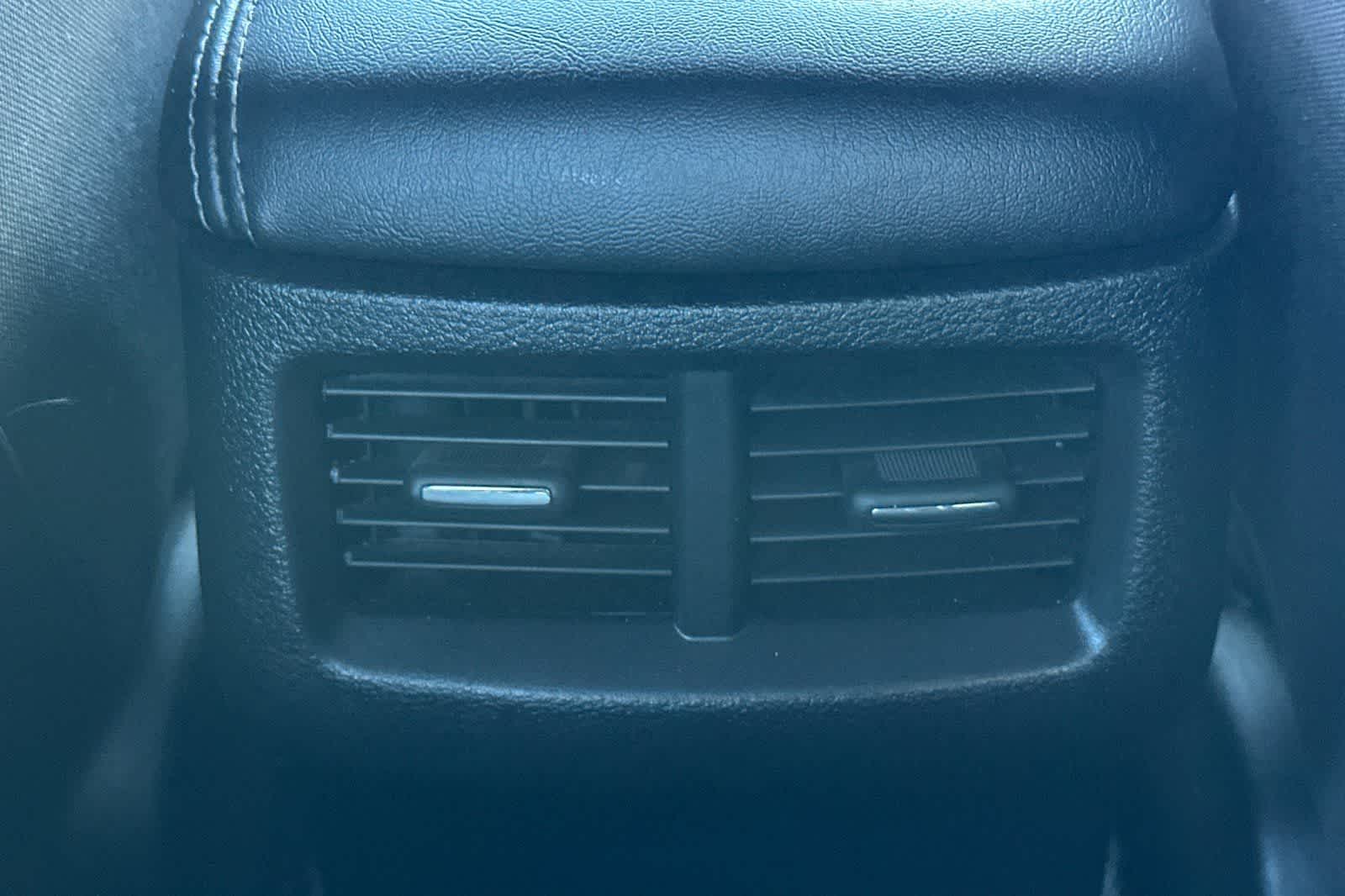 Thumbnail: 2016 Dodge Challenger - 15