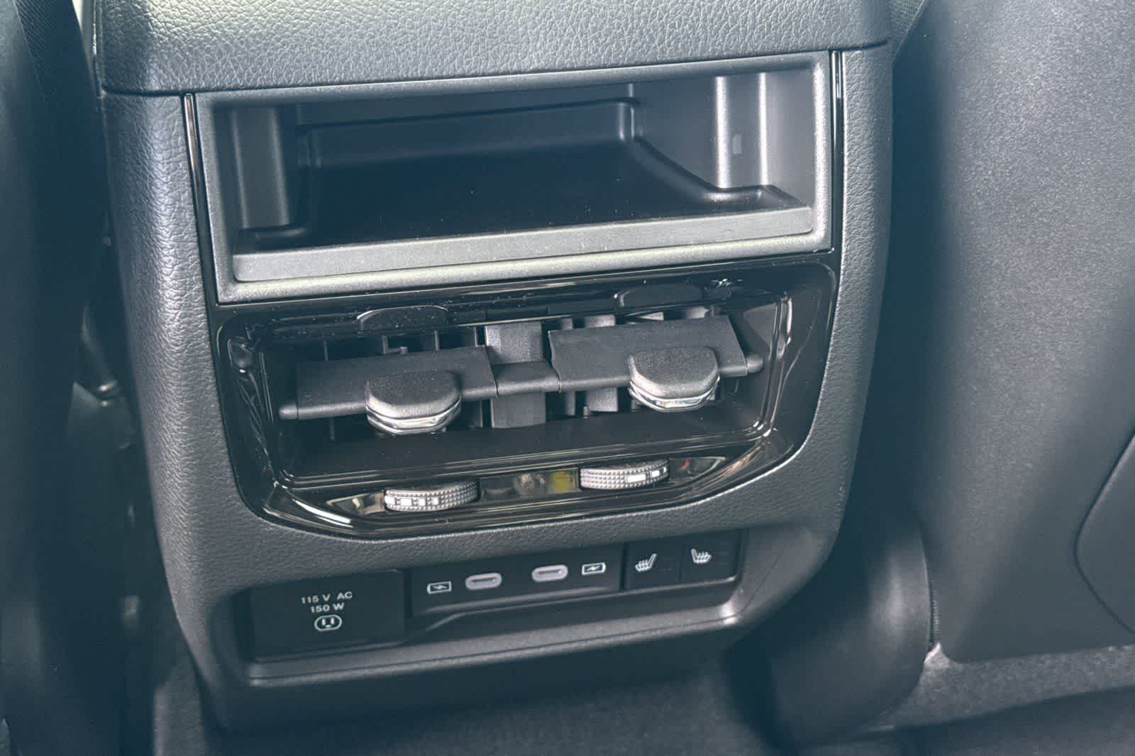 Thumbnail: 2026 Jeep Grand Cherokee - 15