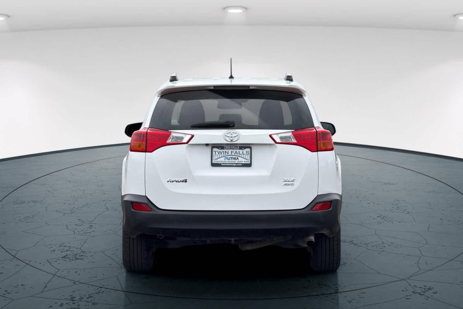 Thumbnail: 2013 Toyota RAV4 - 7