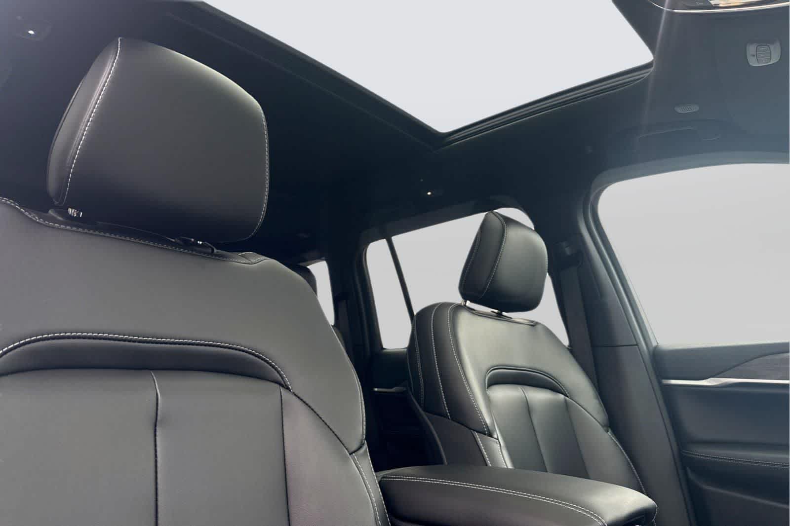 Thumbnail: 2026 Jeep Grand Cherokee - 18