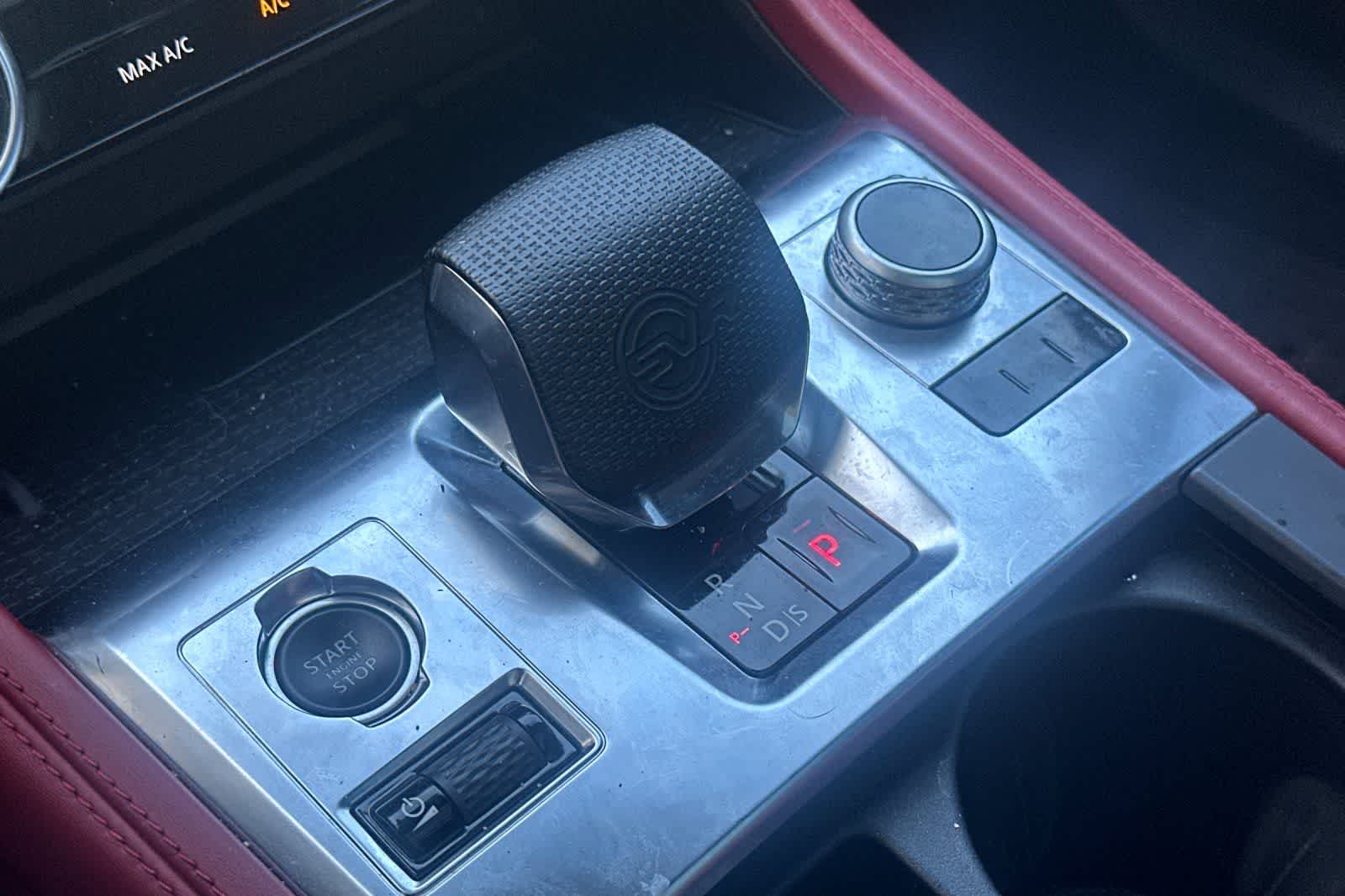 Thumbnail: 2021 Jaguar F-Pace - 24