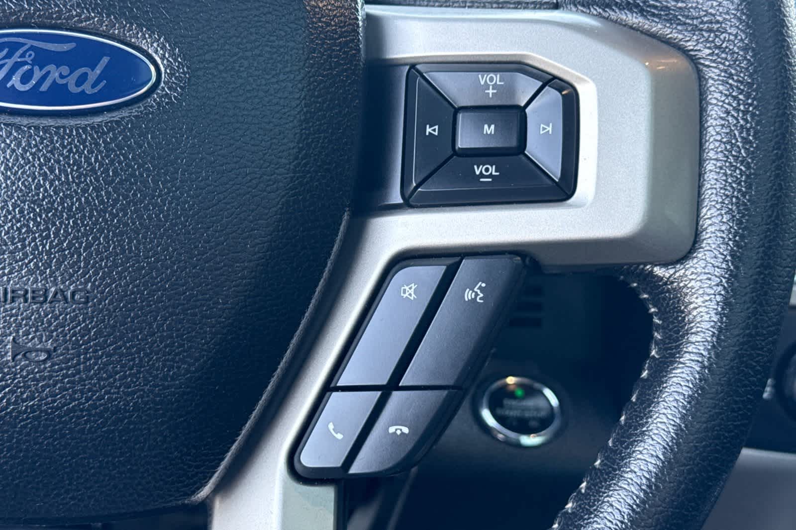 Thumbnail: 2015 Ford F-150 - 26