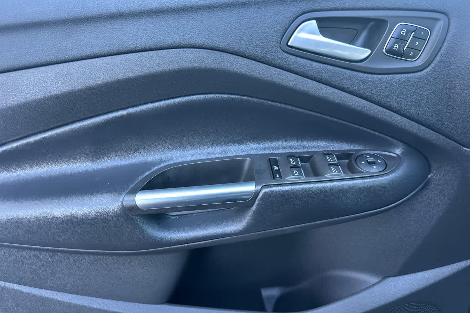 Thumbnail: 2019 Ford Escape - 12