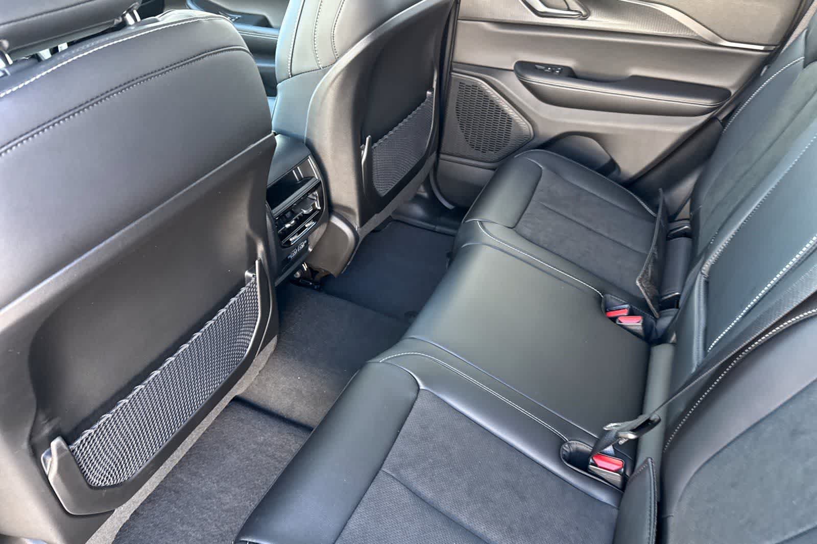 Thumbnail: 2025 Jeep Grand Cherokee - 4