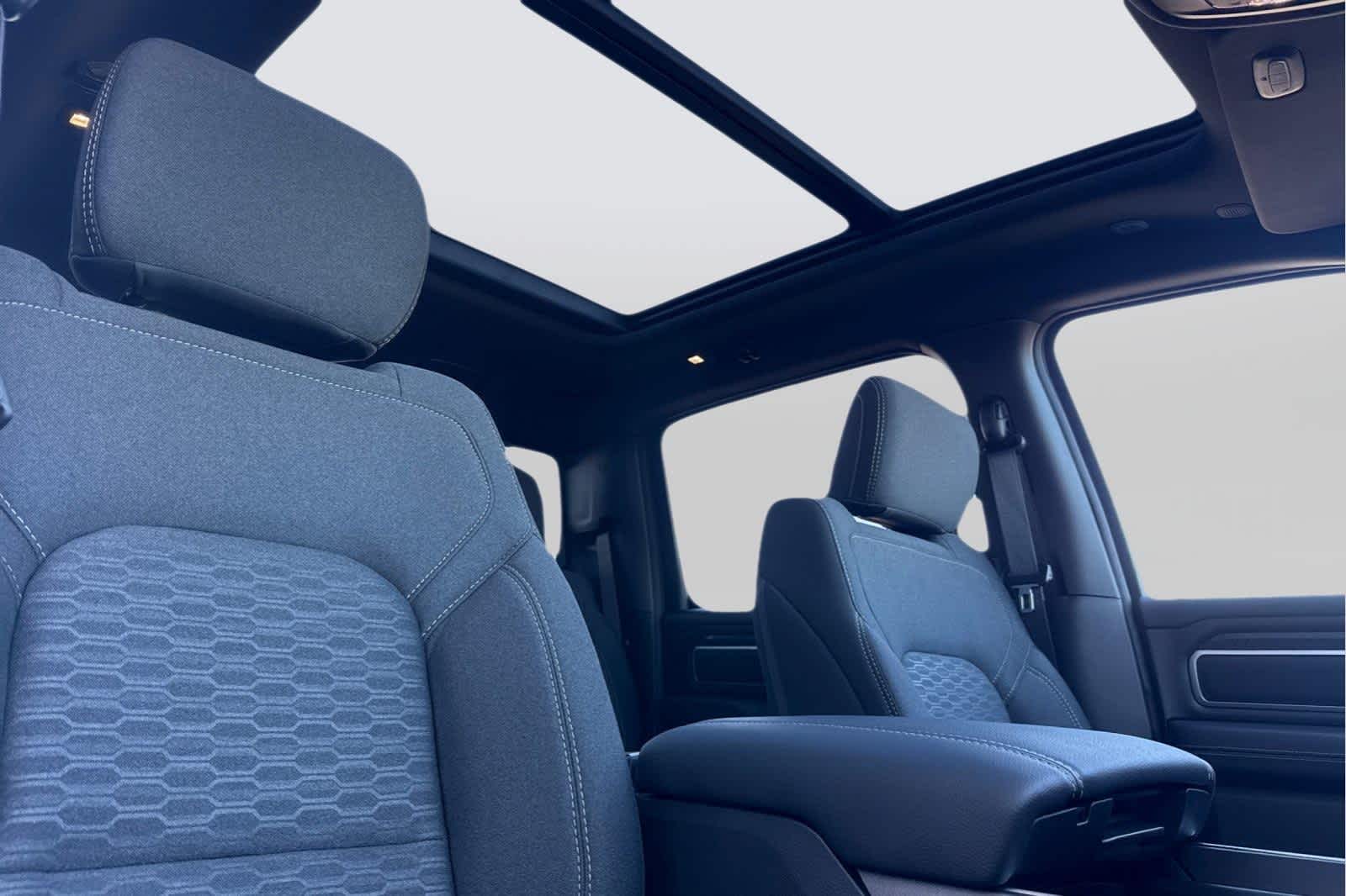 Thumbnail: 2026 RAM 1500 - 17