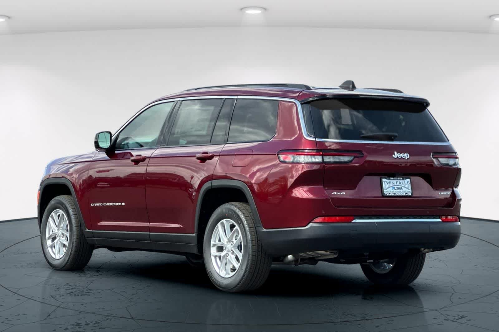 Thumbnail: 2026 Jeep Grand Cherokee - 8