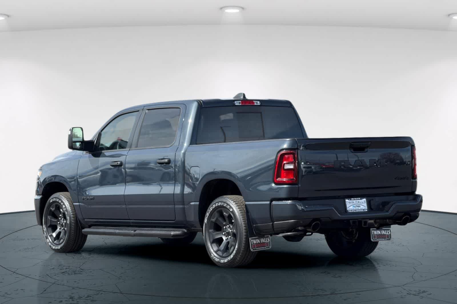 Thumbnail: 2026 RAM 1500 - 8