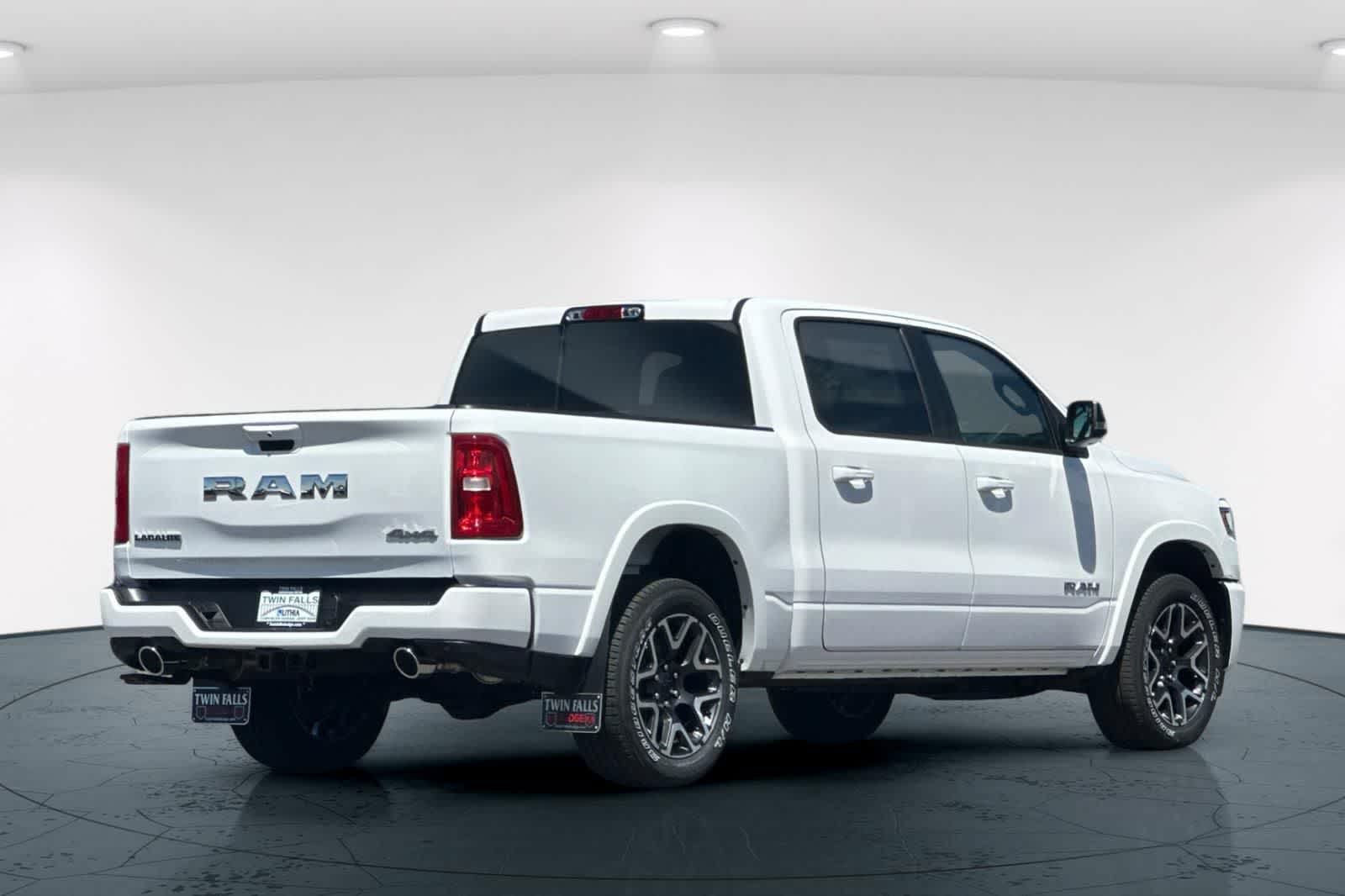 Thumbnail: 2026 RAM 1500 - 2