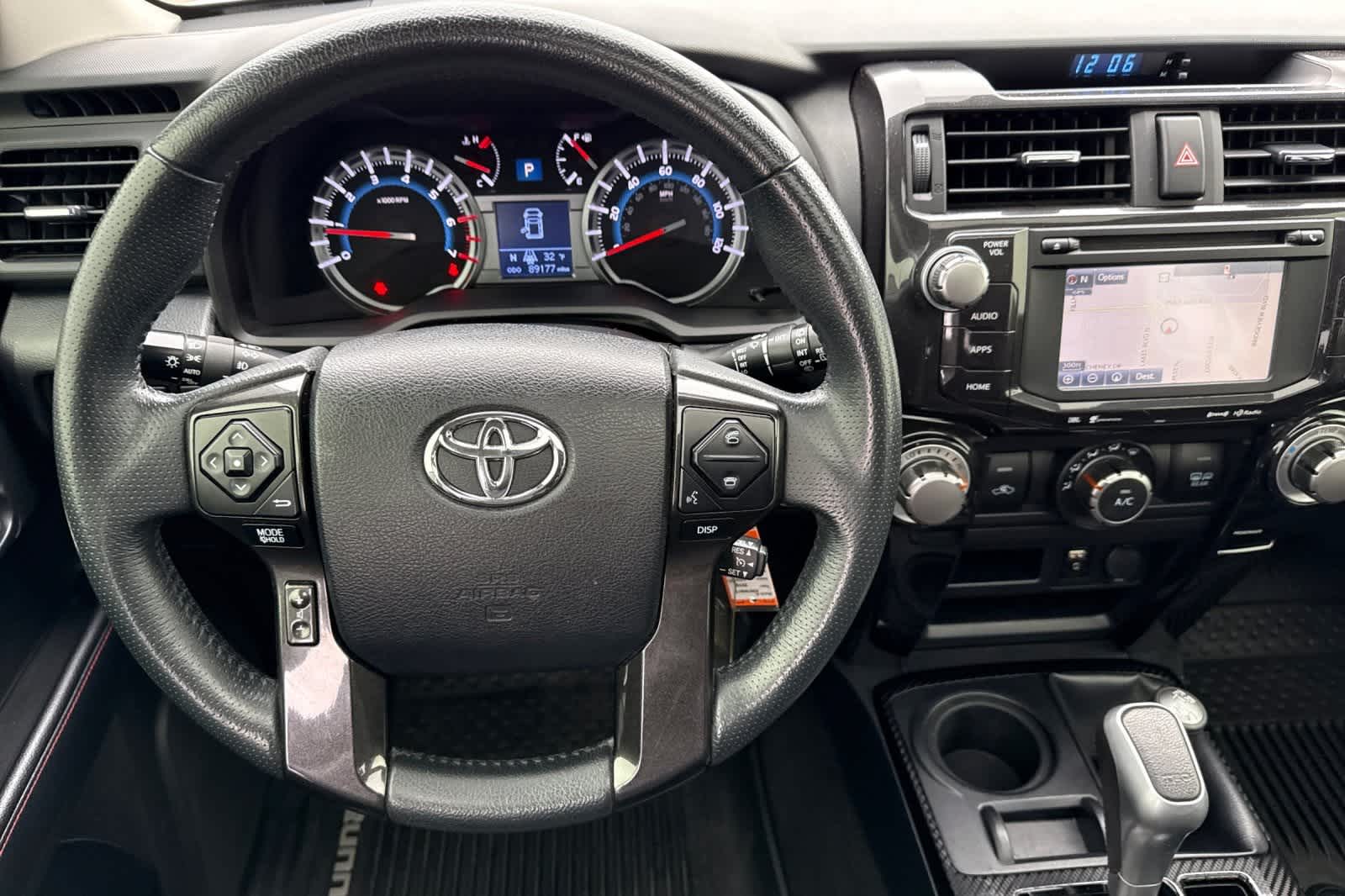 Thumbnail: 2019 Toyota 4Runner - 14