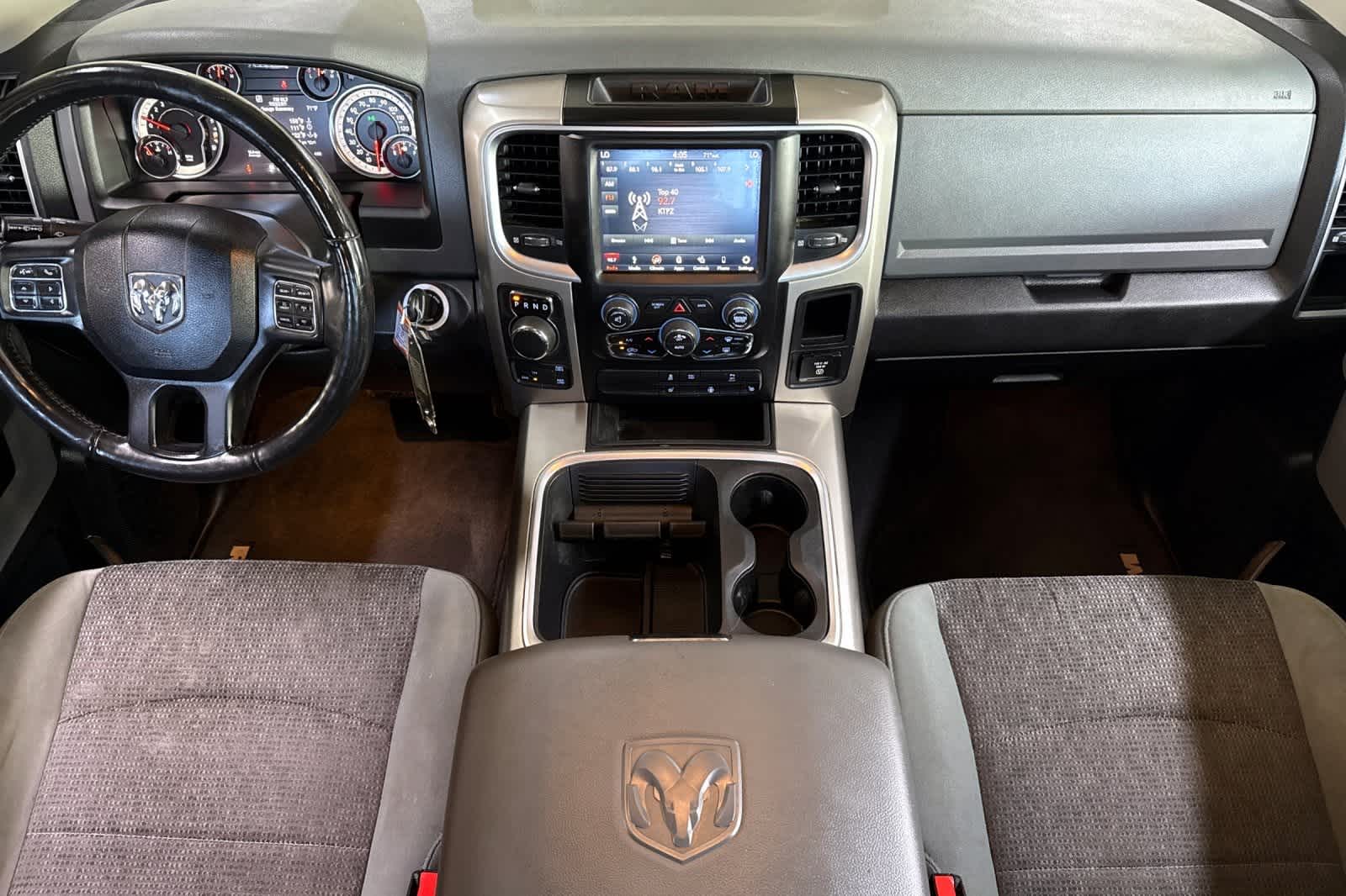 Thumbnail: 2019 RAM 1500 Classic - 3