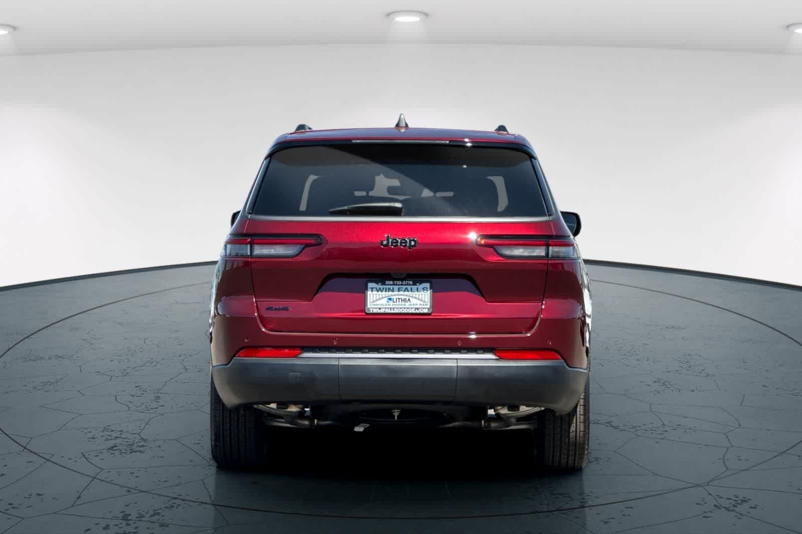 Thumbnail: 2026 Jeep Grand Cherokee - 7