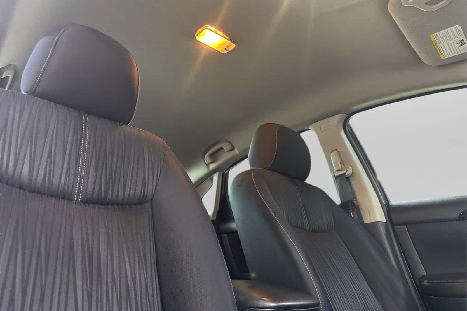 Thumbnail: 2016 Nissan Sentra - 16