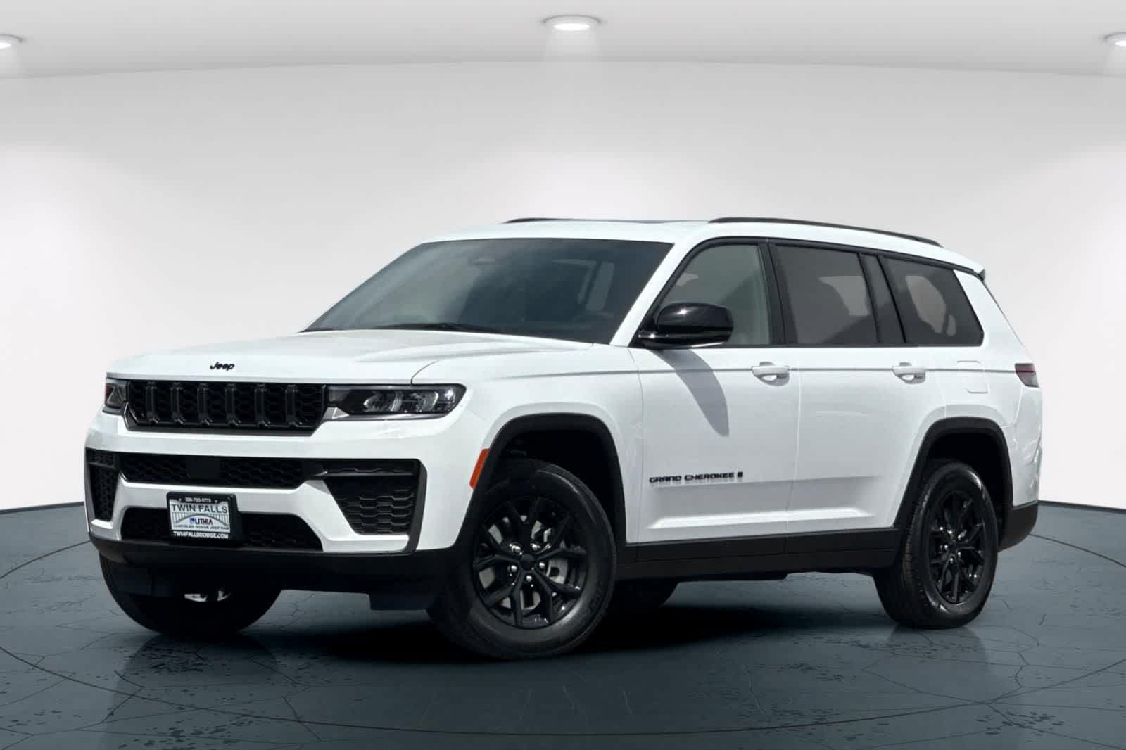 2026 Jeep Grand Cherokee L Laredo Altitude 4x4's photo