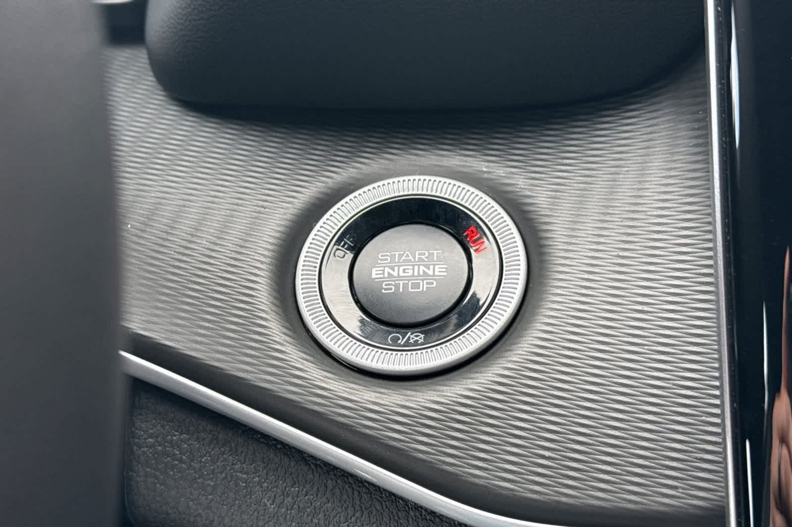 Thumbnail: 2025 Jeep Grand Cherokee - 25