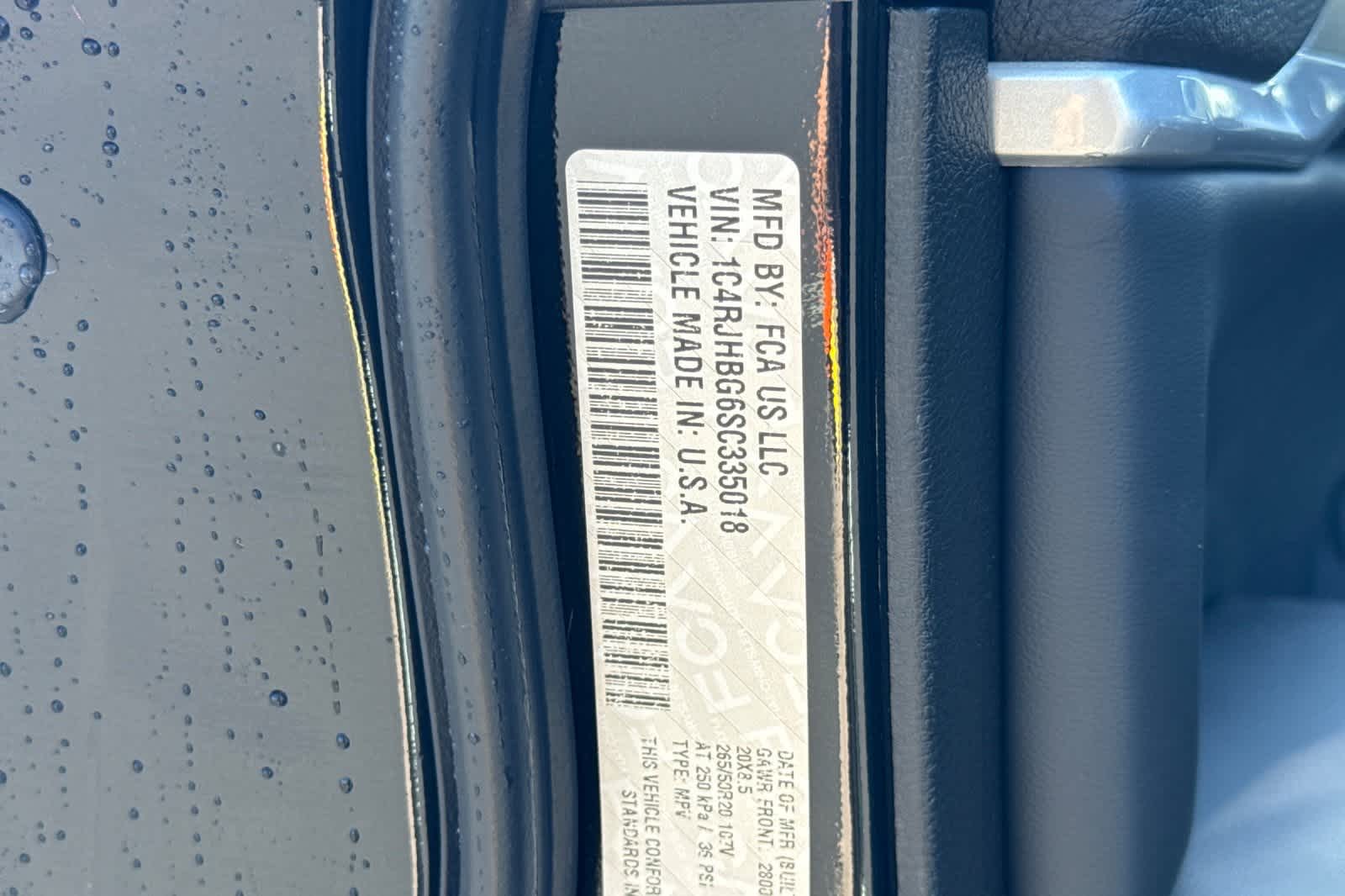 Thumbnail: 2025 Jeep Grand Cherokee - 33