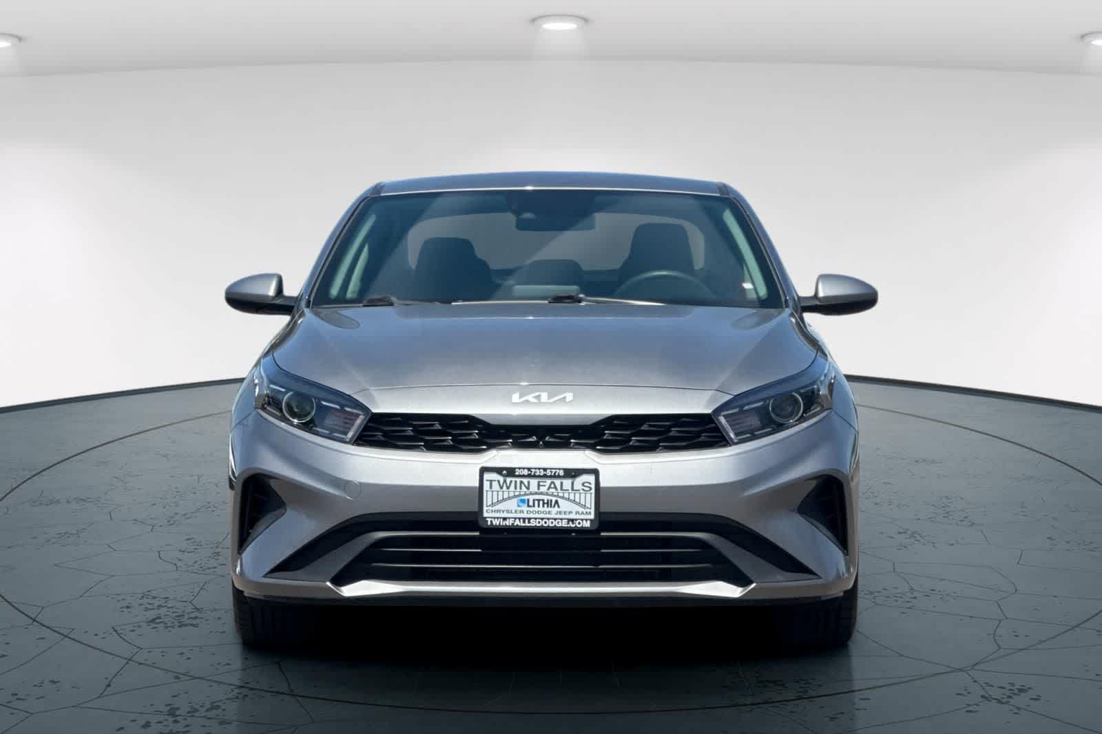 Thumbnail: 2023 Kia Forte - 10