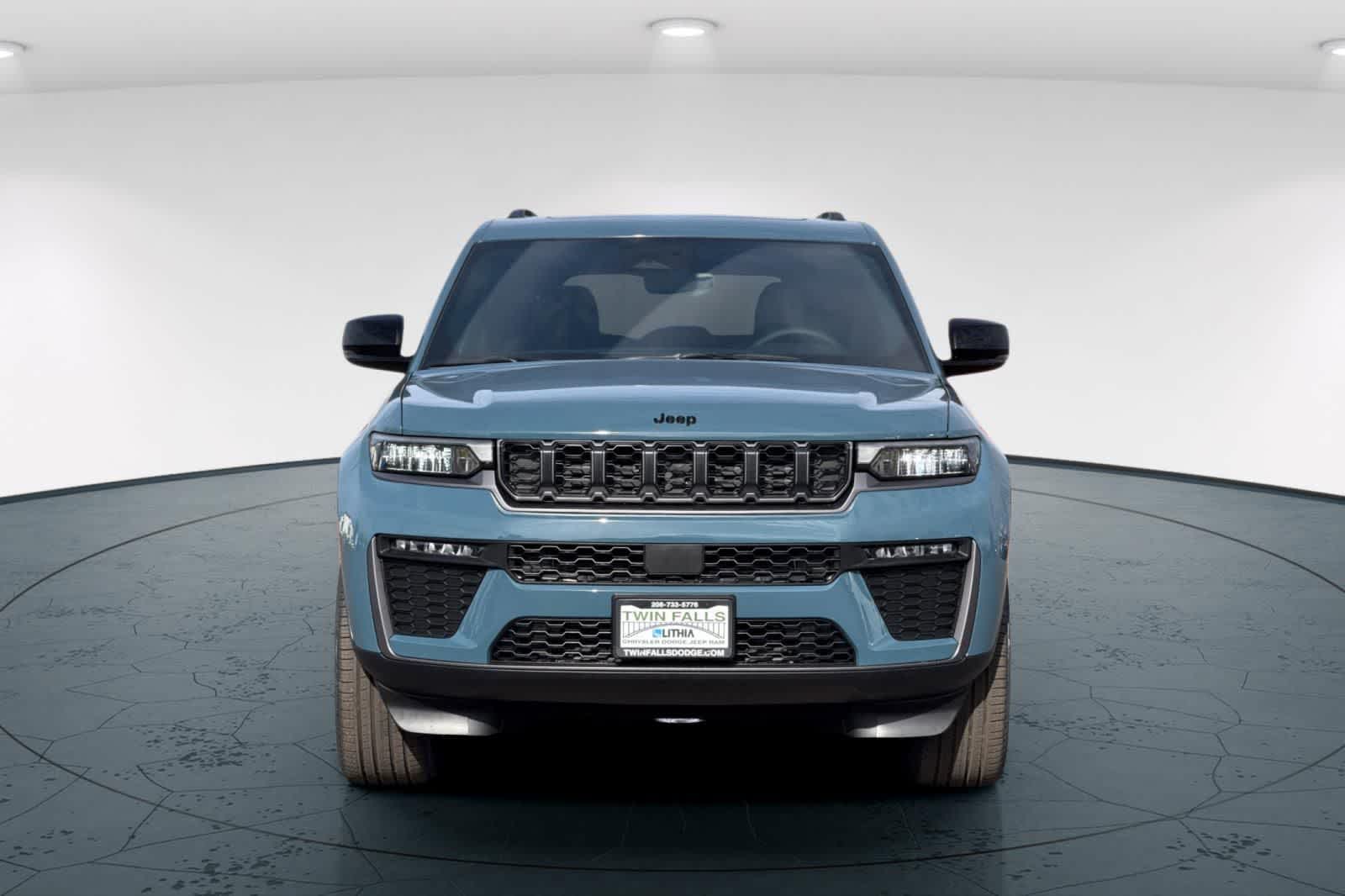 Thumbnail: 2026 Jeep Grand Cherokee - 10