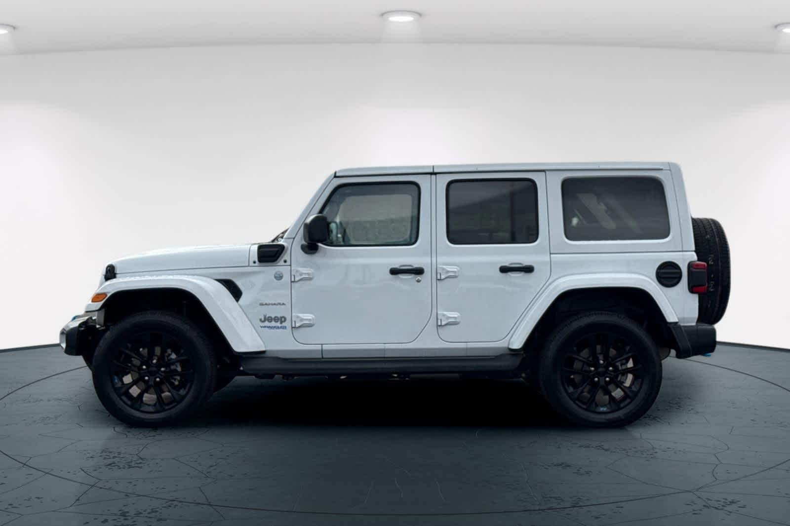 Thumbnail: 2022 Jeep Wrangler - 9