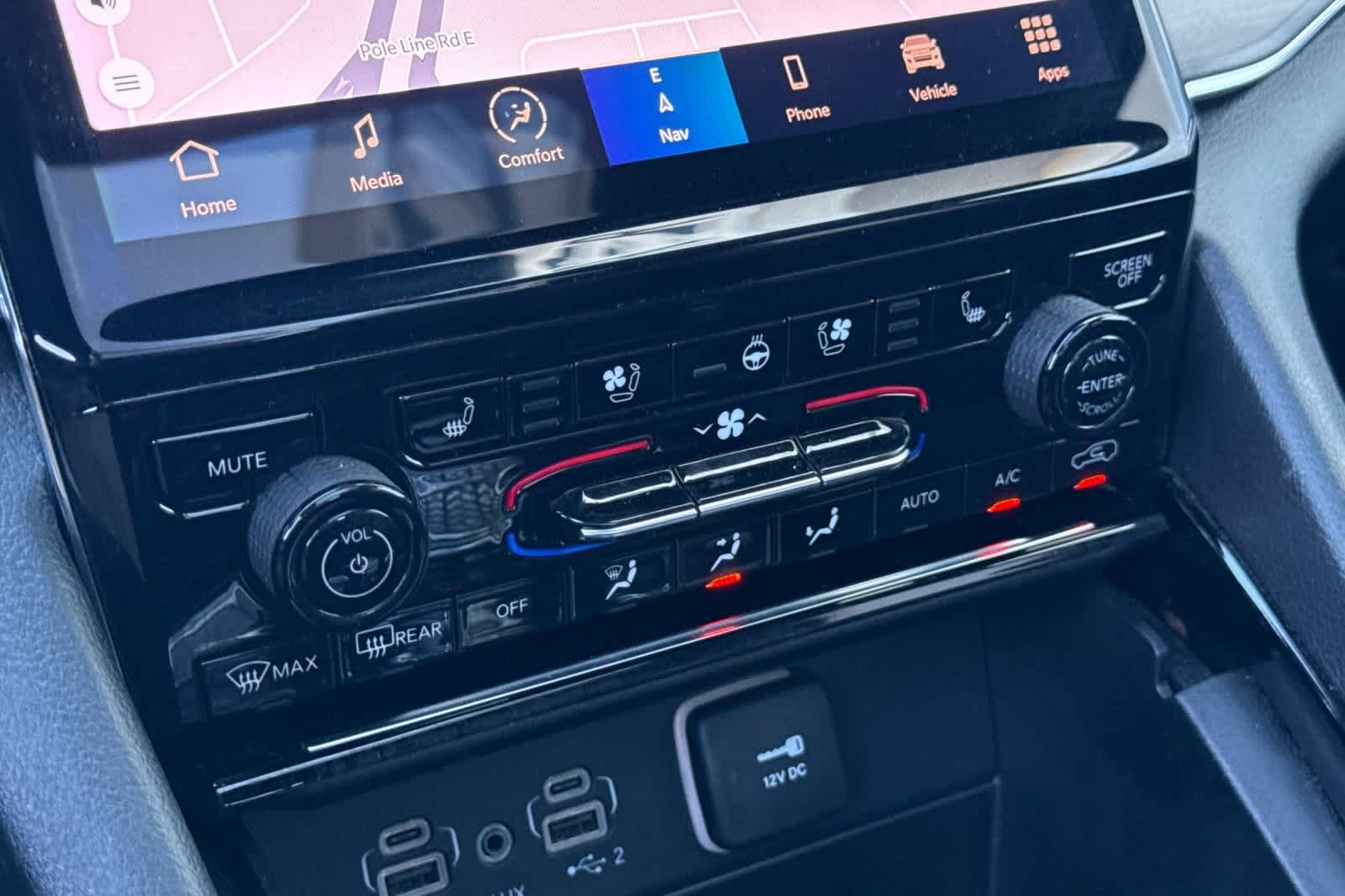 Thumbnail: 2023 Jeep Grand Cherokee - 23