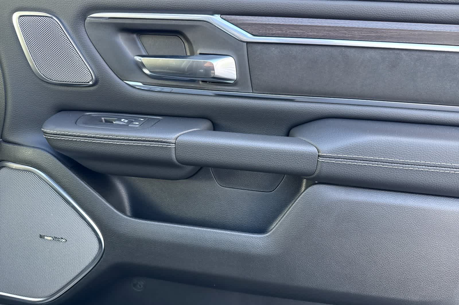 Thumbnail: 2026 RAM 1500 - 18