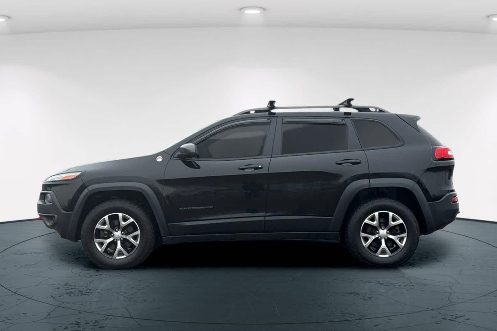 Thumbnail: 2018 Jeep Cherokee - 9