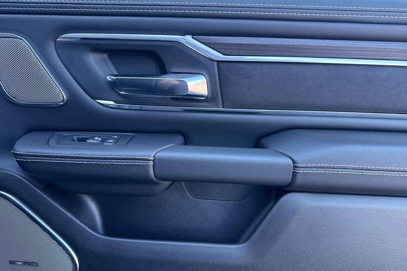 Thumbnail: 2026 RAM 1500 - 18