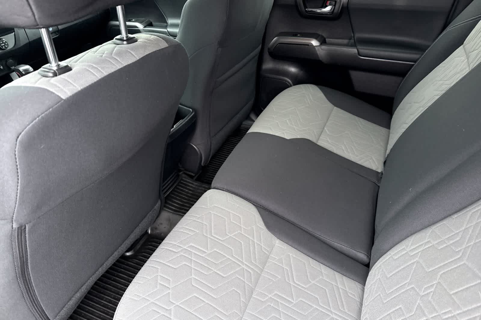 Thumbnail: 2020 Toyota Tacoma - 4