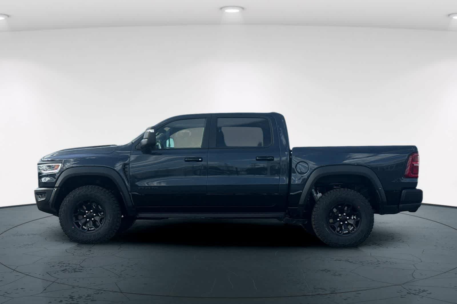 Thumbnail: 2026 RAM 1500 - 9
