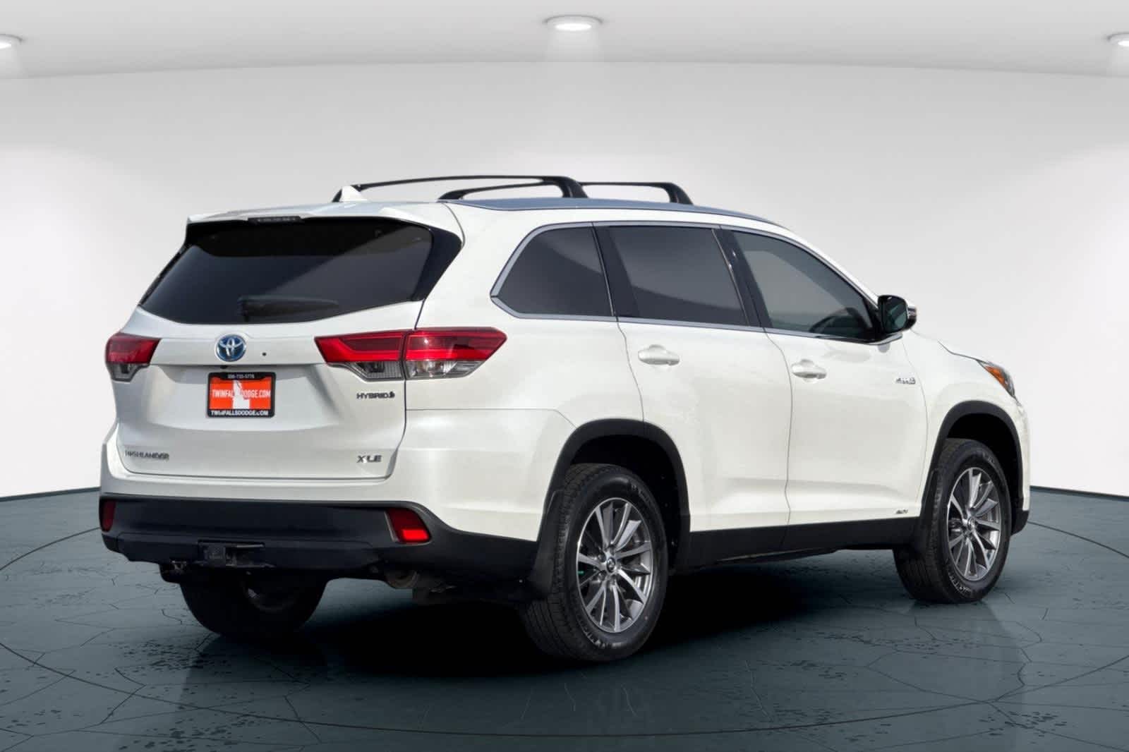 Used 2019 Toyota Highlander XLE with VIN 5TDJGRFH6KS075559 for sale in Twin Falls, ID