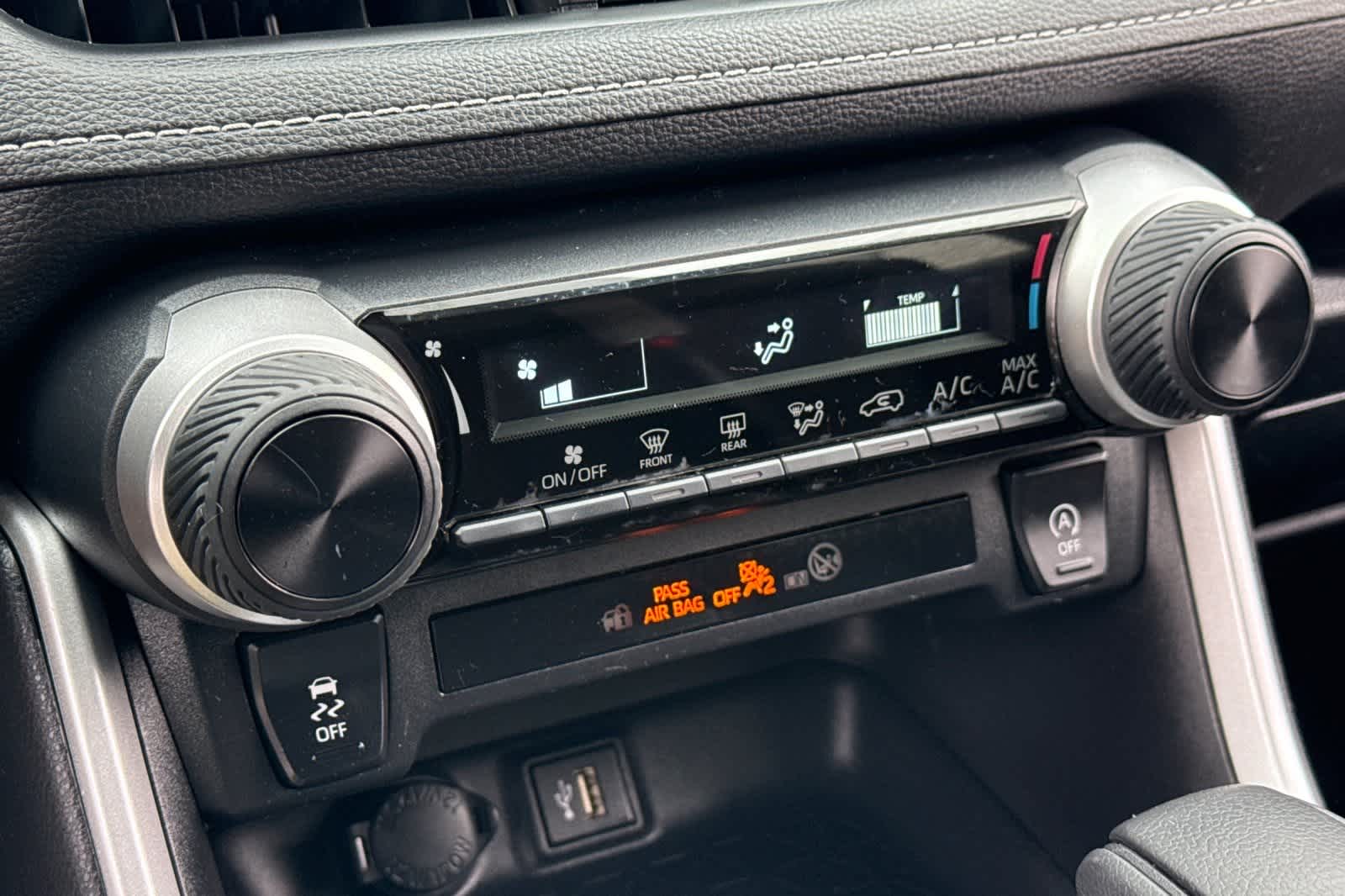 Thumbnail: 2024 Toyota RAV4 - 22