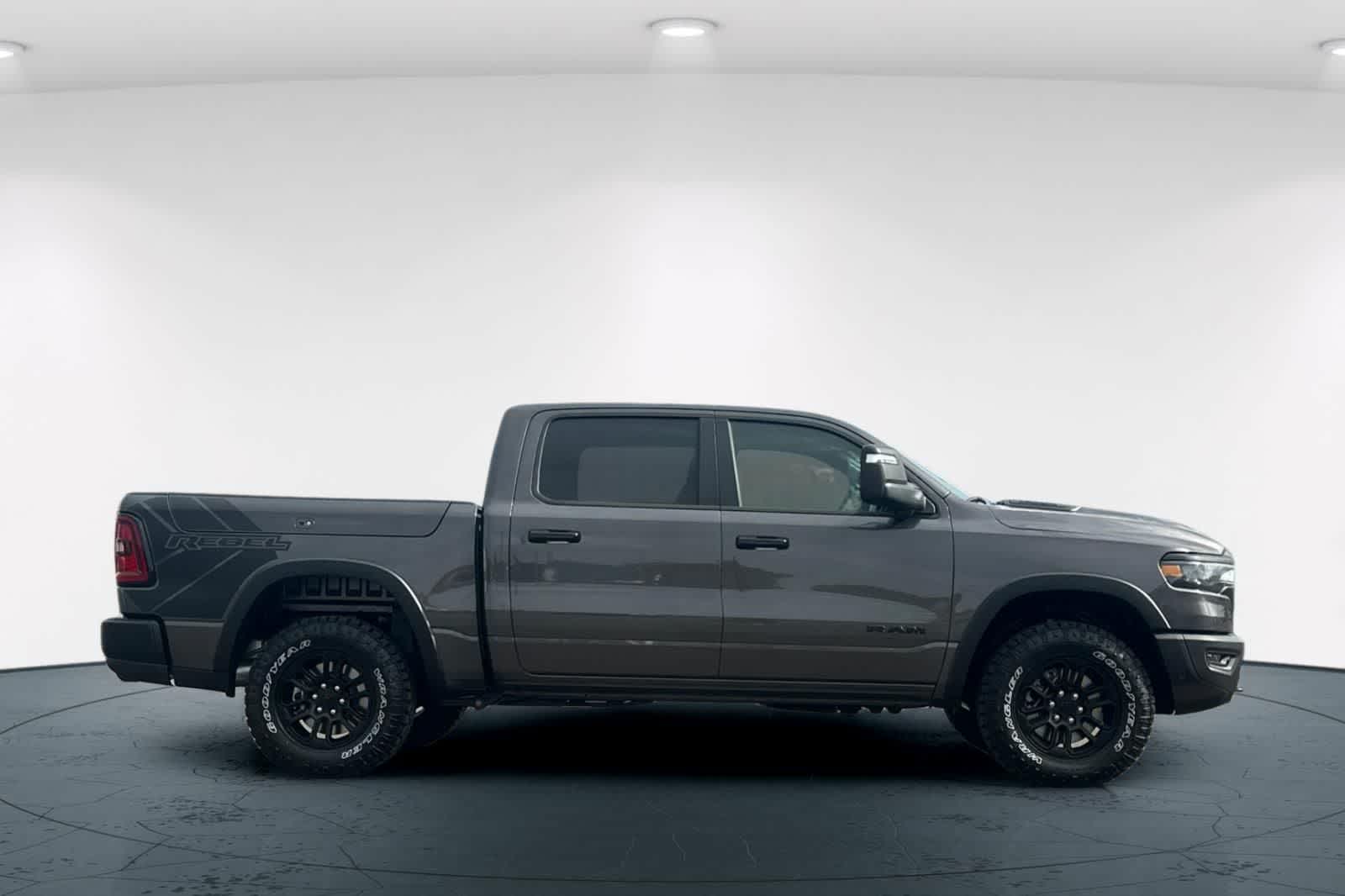 Thumbnail: 2026 RAM 1500 - 6