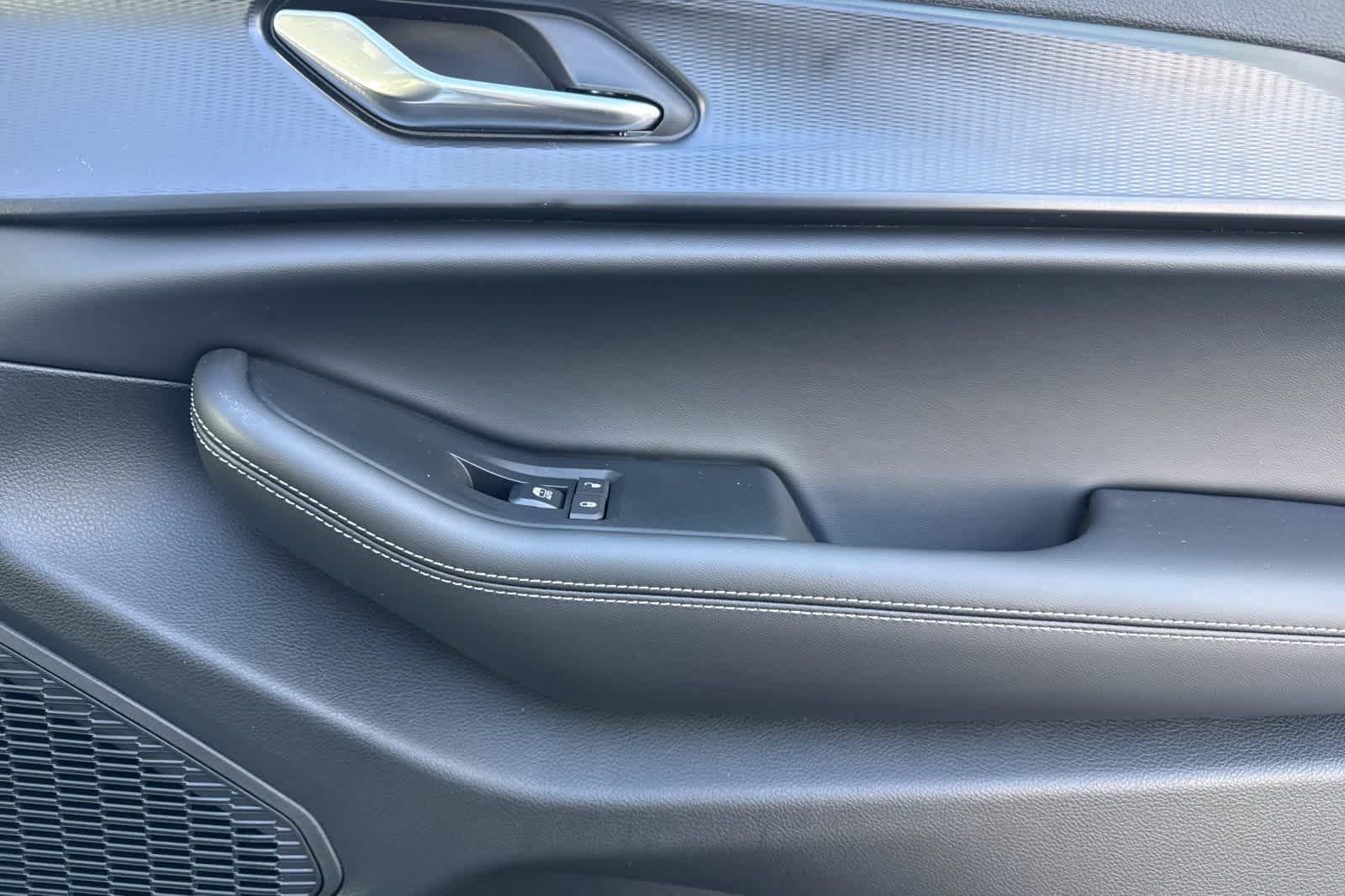 Thumbnail: 2025 Jeep Grand Cherokee - 19