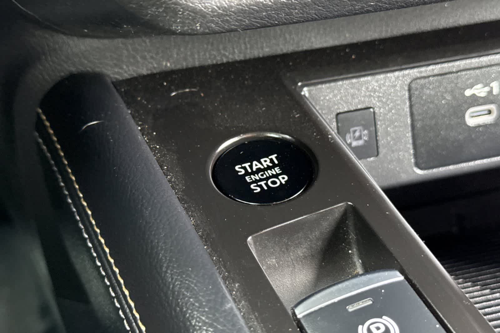 Thumbnail: 2025 Nissan Kicks - 23