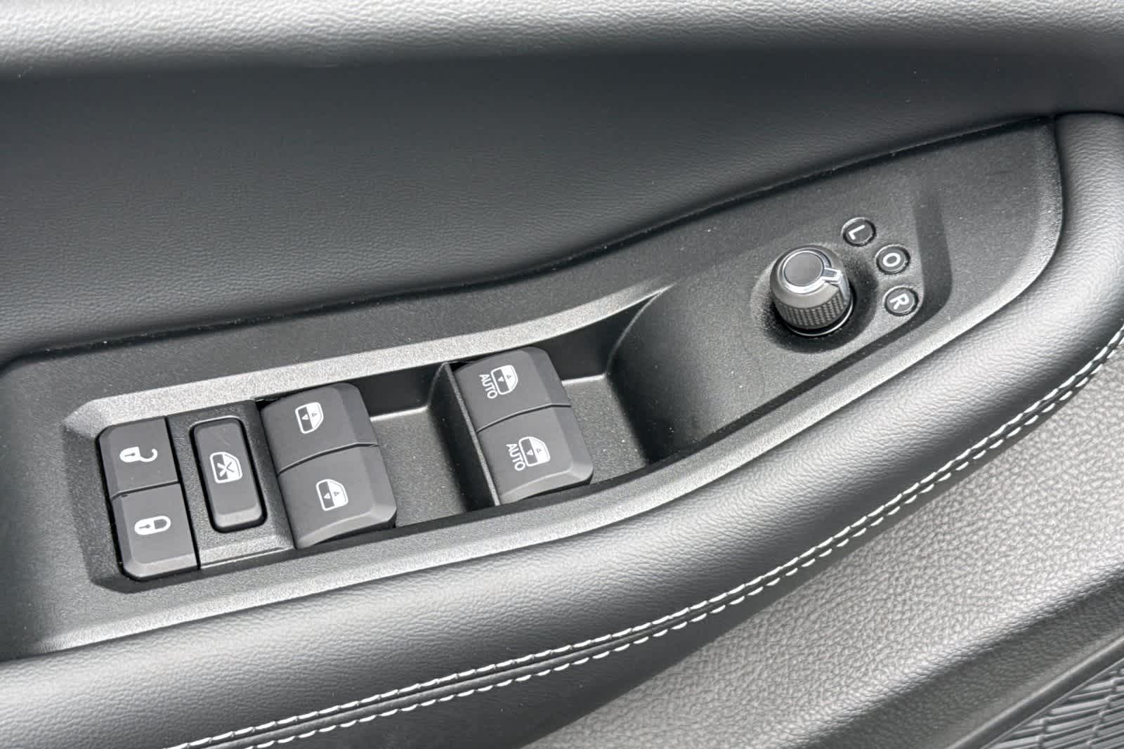 Thumbnail: 2025 Jeep Grand Cherokee - 13