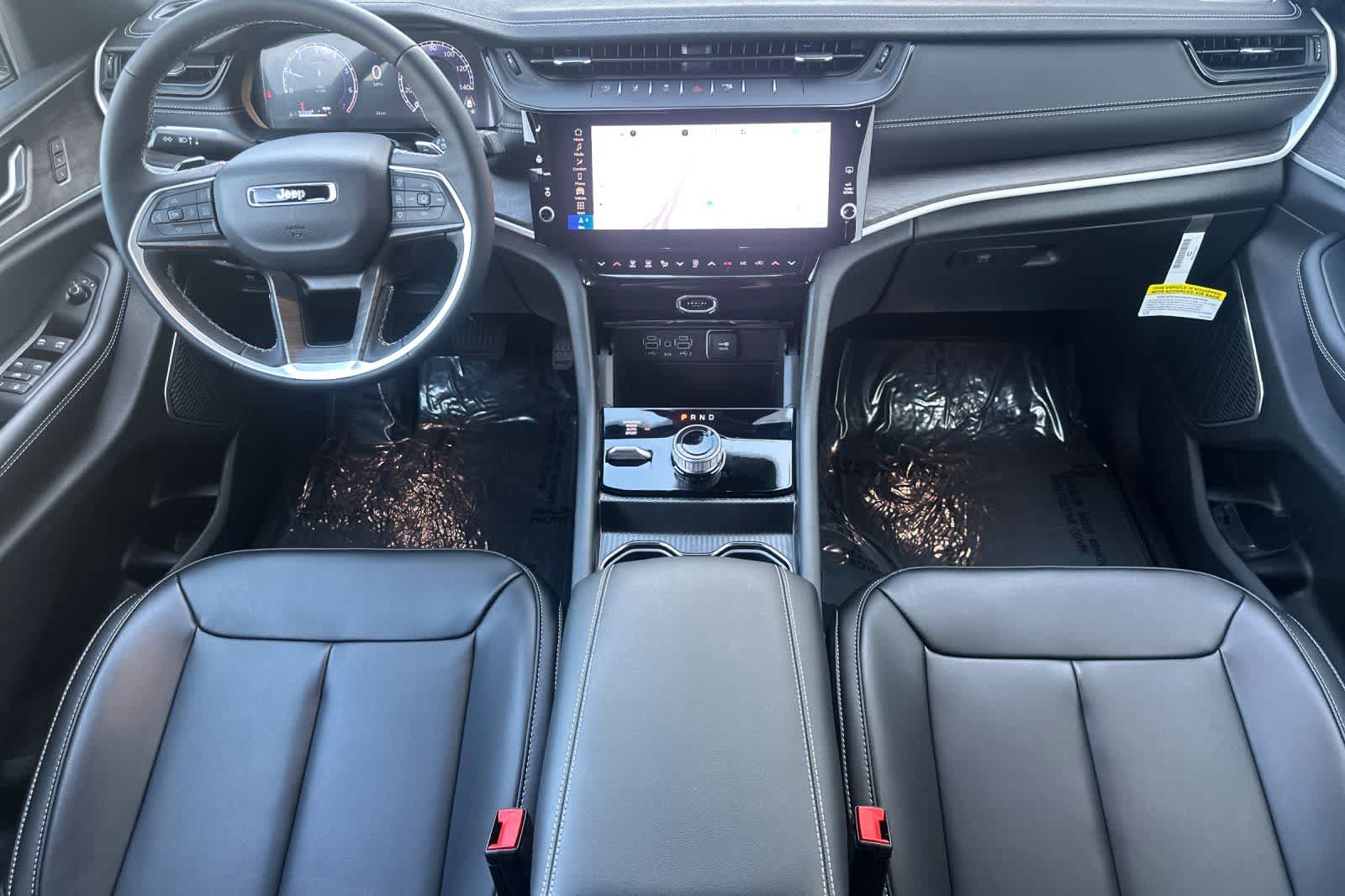 Thumbnail: 2026 Jeep Grand Cherokee - 3