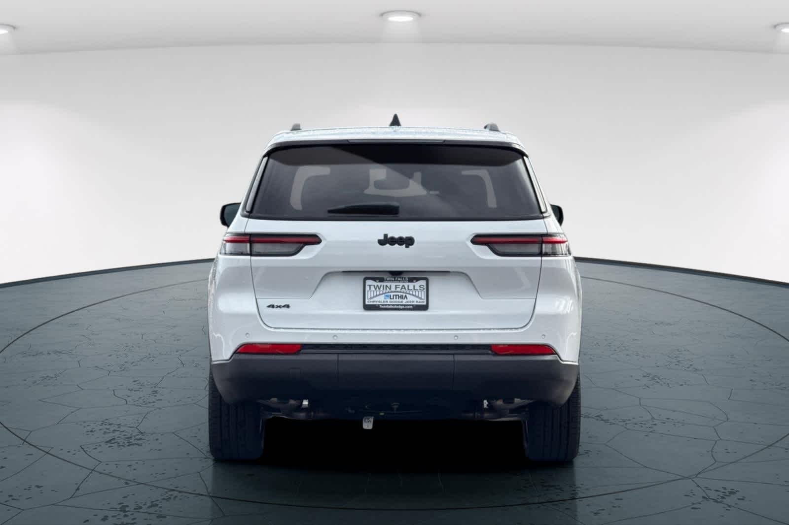 Thumbnail: 2025 Jeep Grand Cherokee - 7