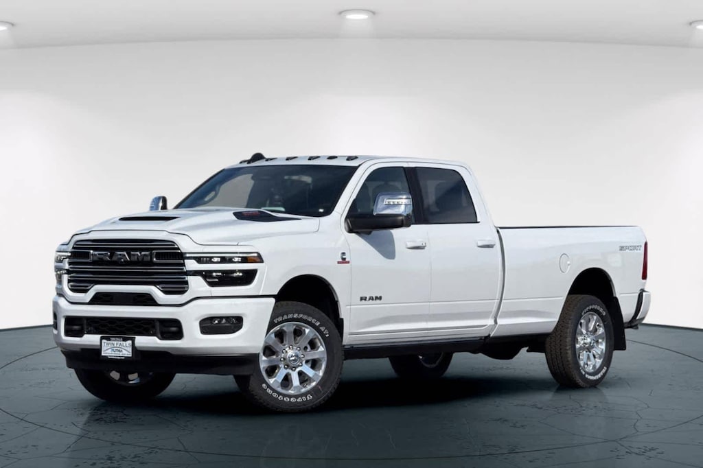 New 2026 Ram 3500 LARAMIE CREW CAB 4X4 8' BOX Pickup