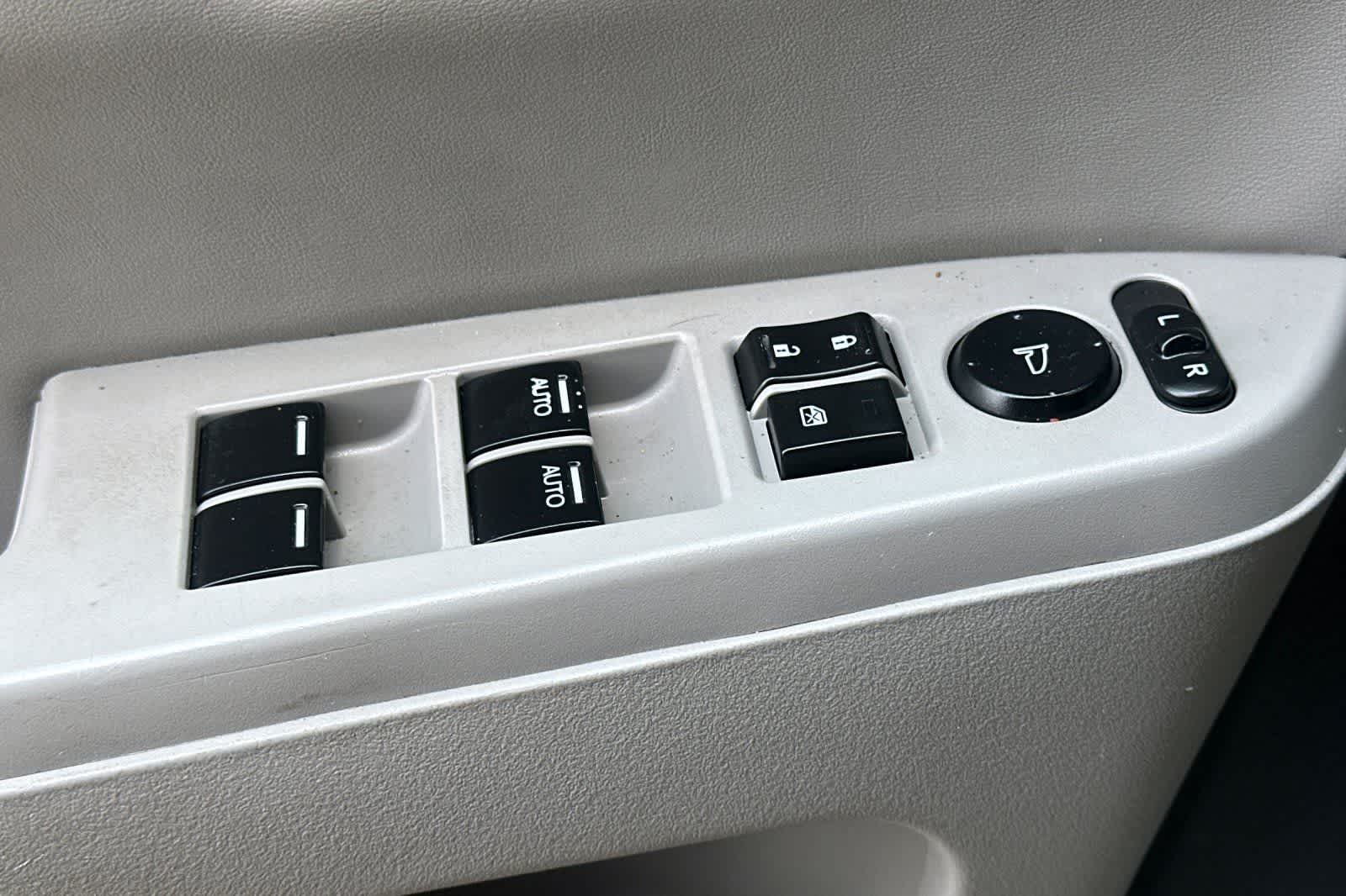Thumbnail: 2015 Honda Pilot - 13