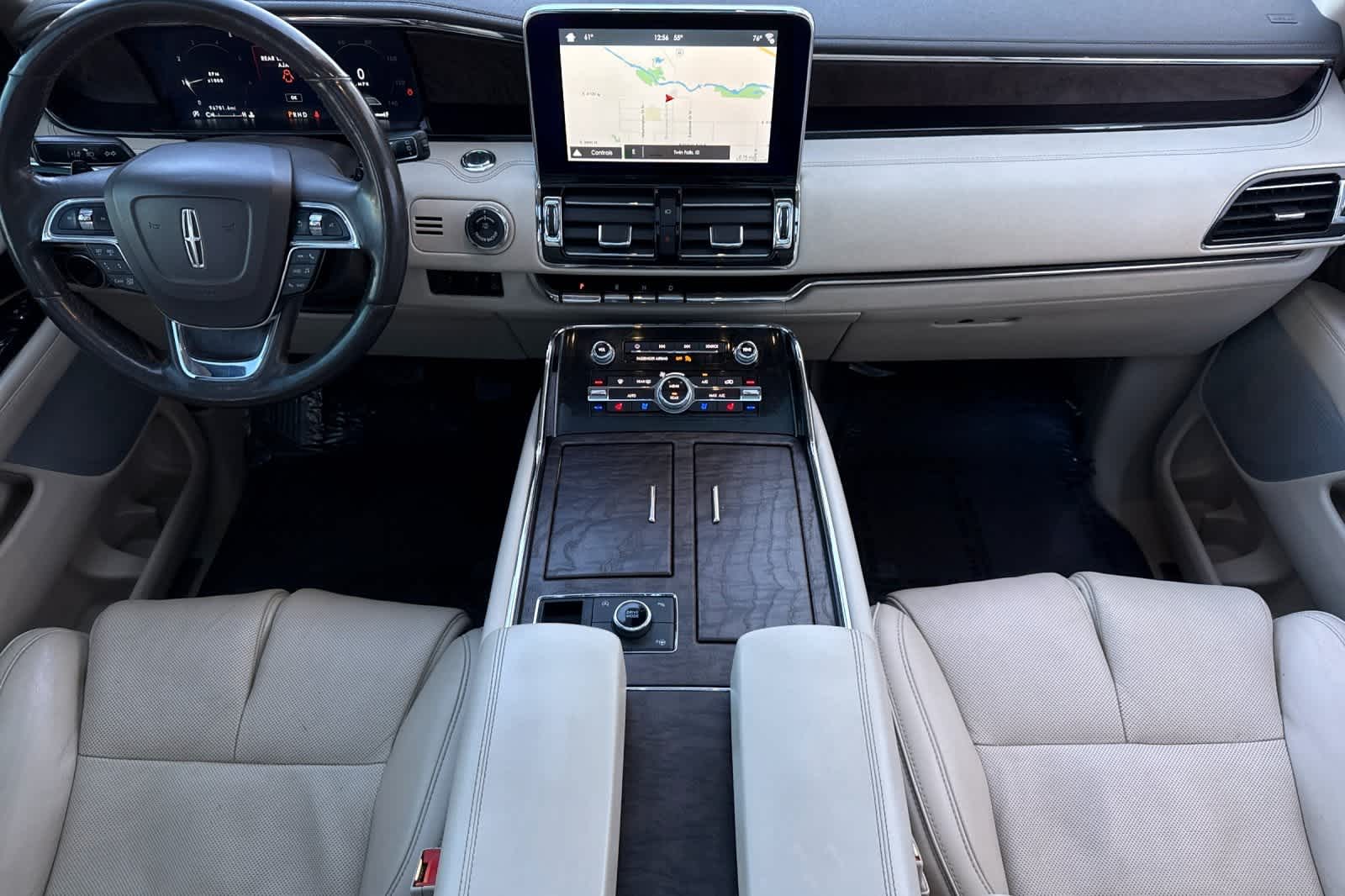 Thumbnail: 2019 Lincoln Navigator L - 3