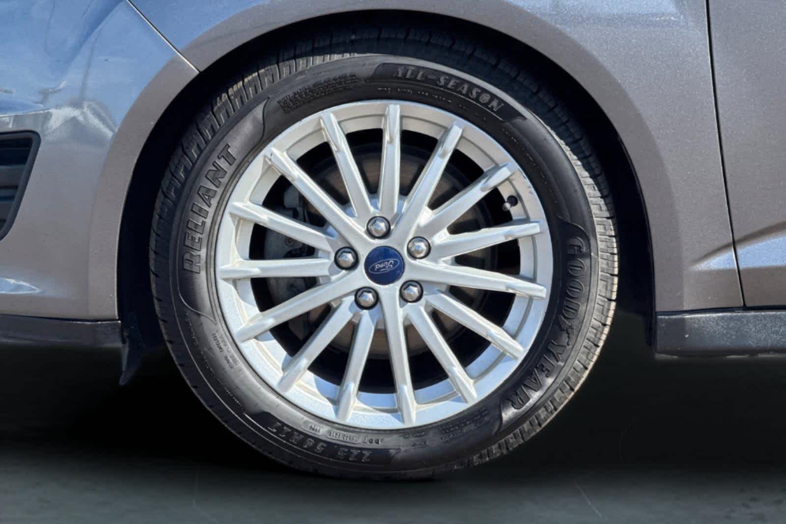 Thumbnail: 2013 Ford C-Max - 29