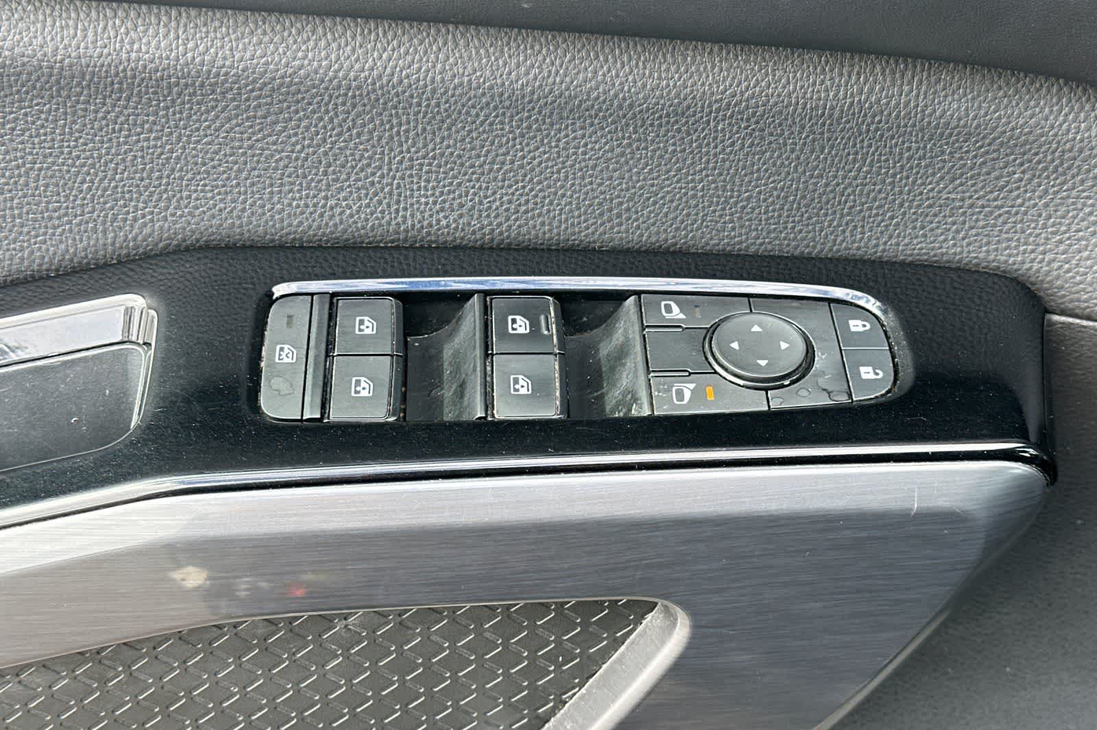 Thumbnail: 2023 Nissan Pathfinder - 13