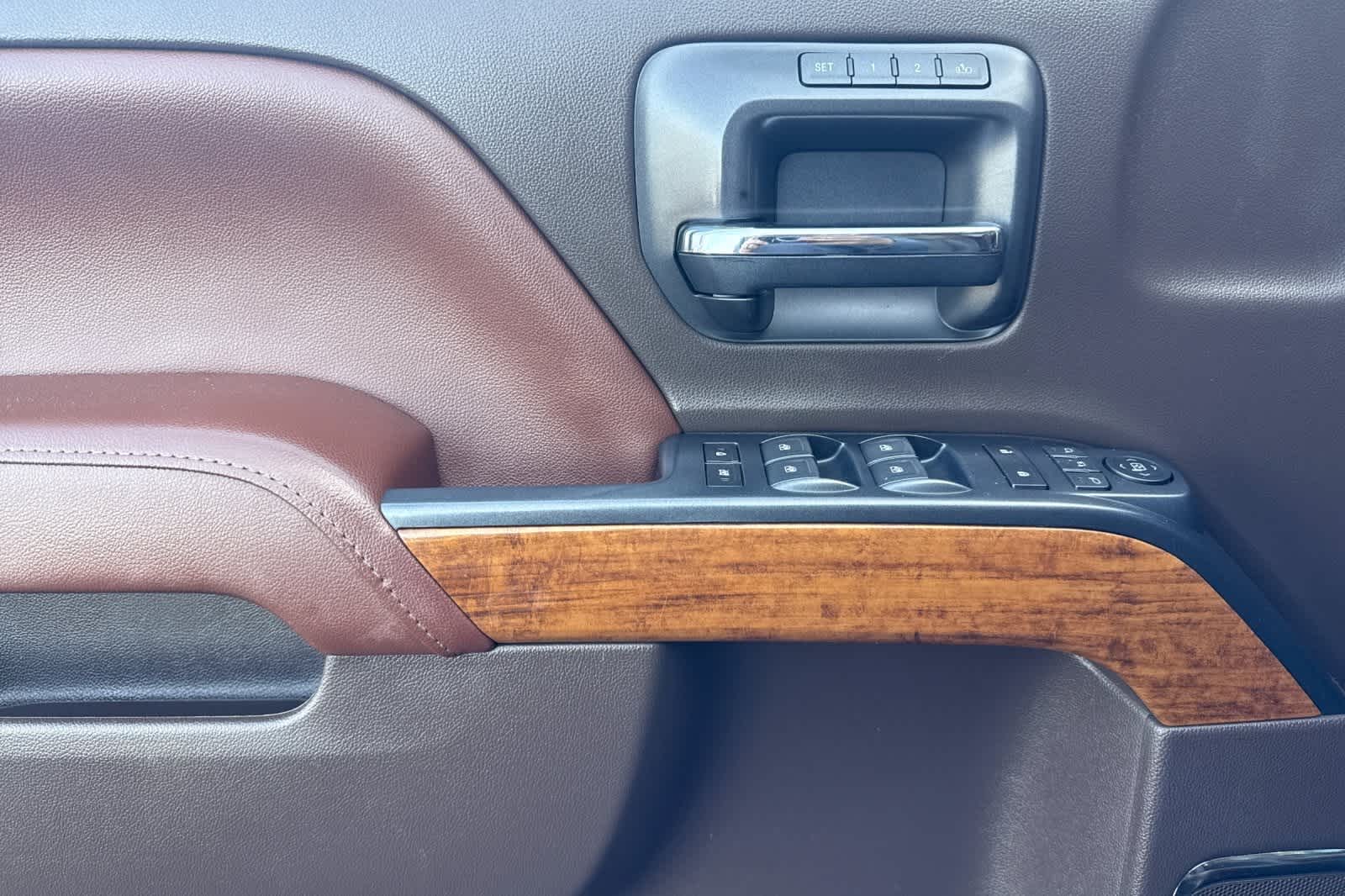 Thumbnail: 2018 Chevrolet Silverado 3500 - 12