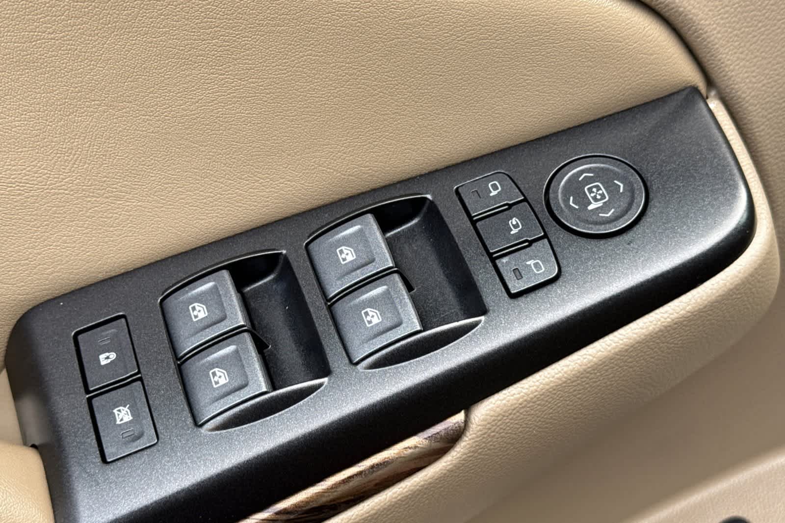 Thumbnail: 2020 GMC Yukon - 13