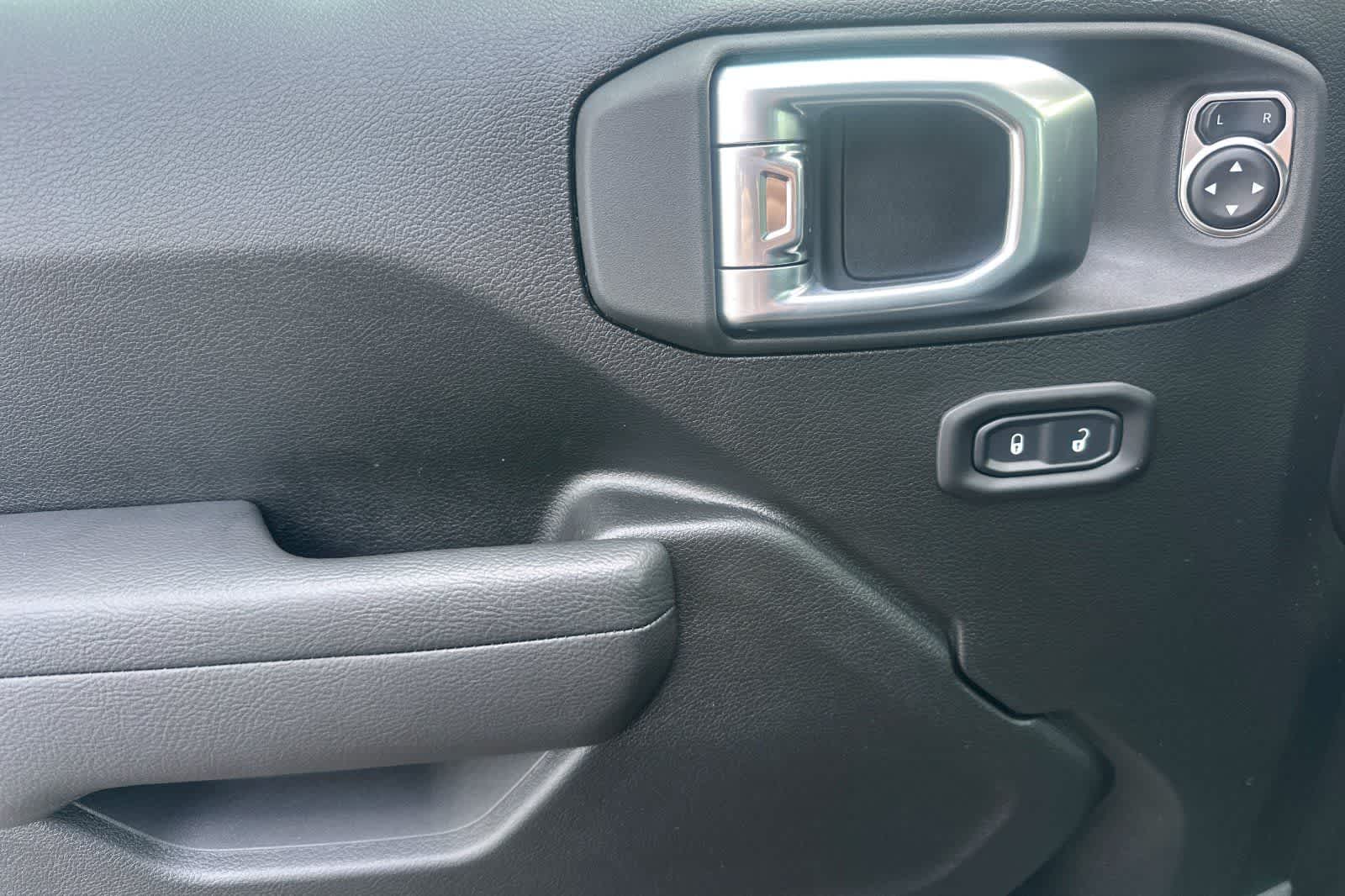 Thumbnail: 2026 Jeep Wrangler - 12