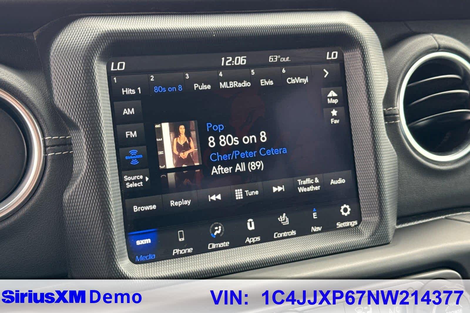 Thumbnail: 2022 Jeep Wrangler - 33